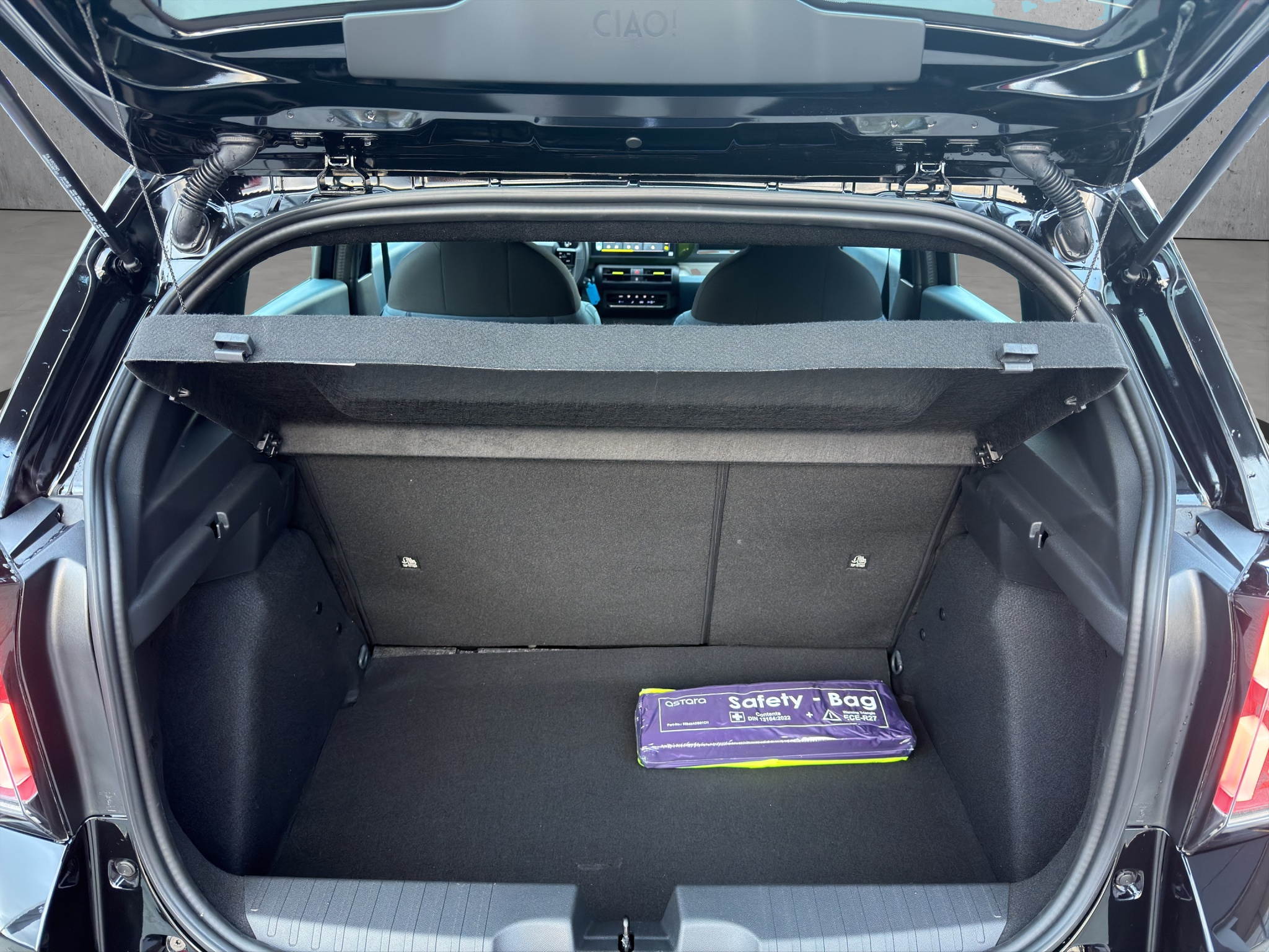 listing desktop thumbnail image 13