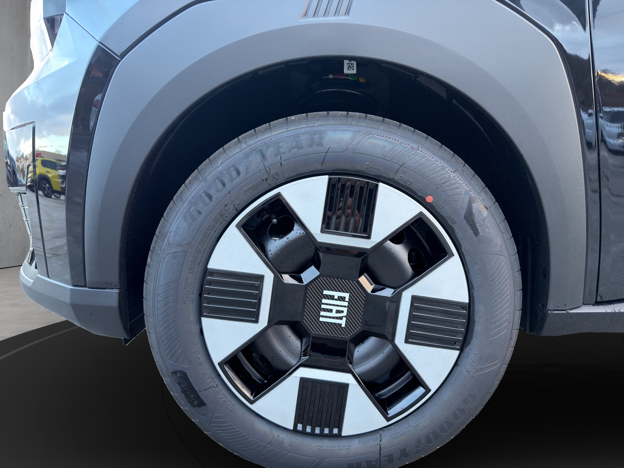 listing desktop thumbnail image 14