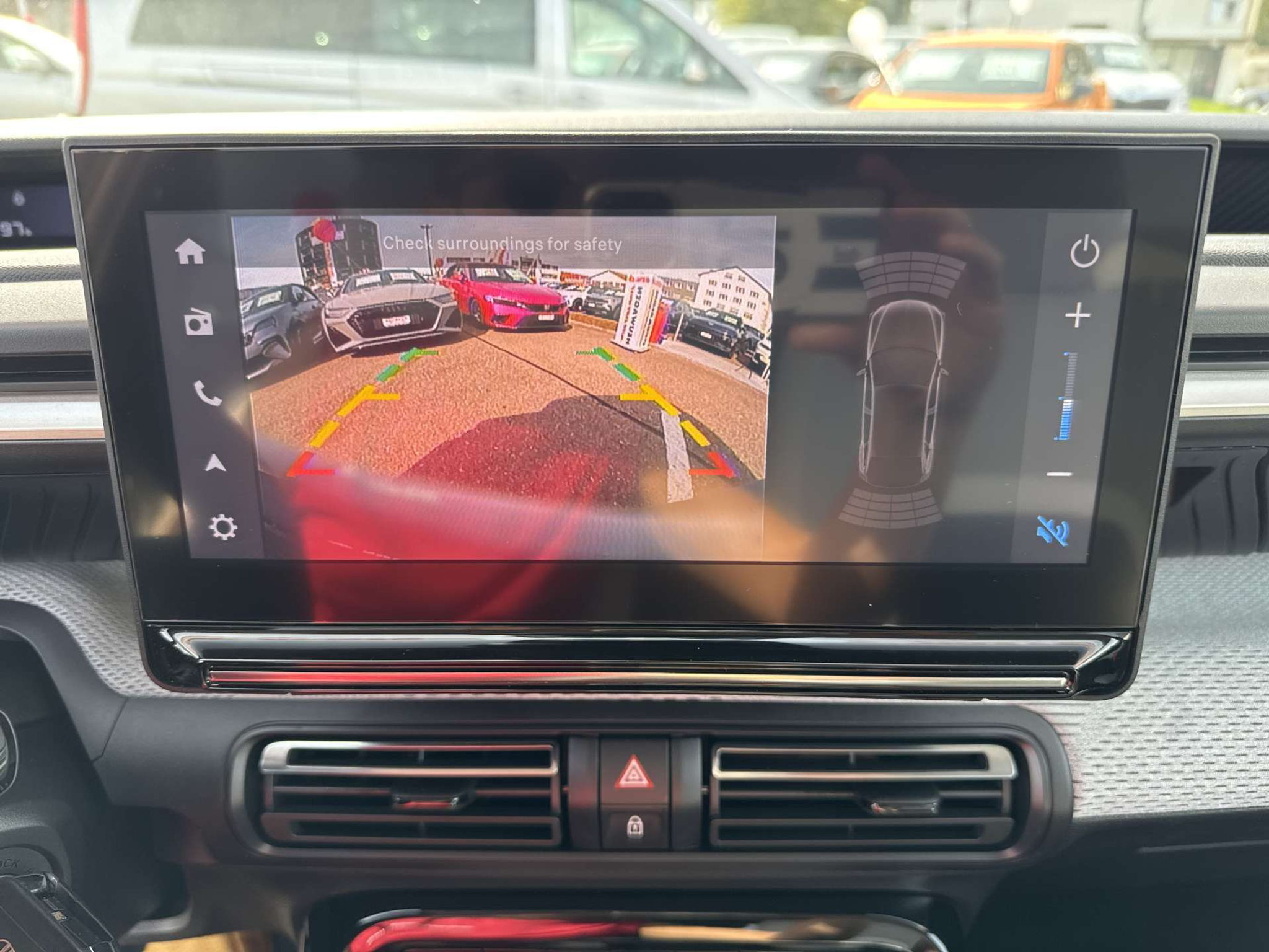 listing desktop thumbnail image 8