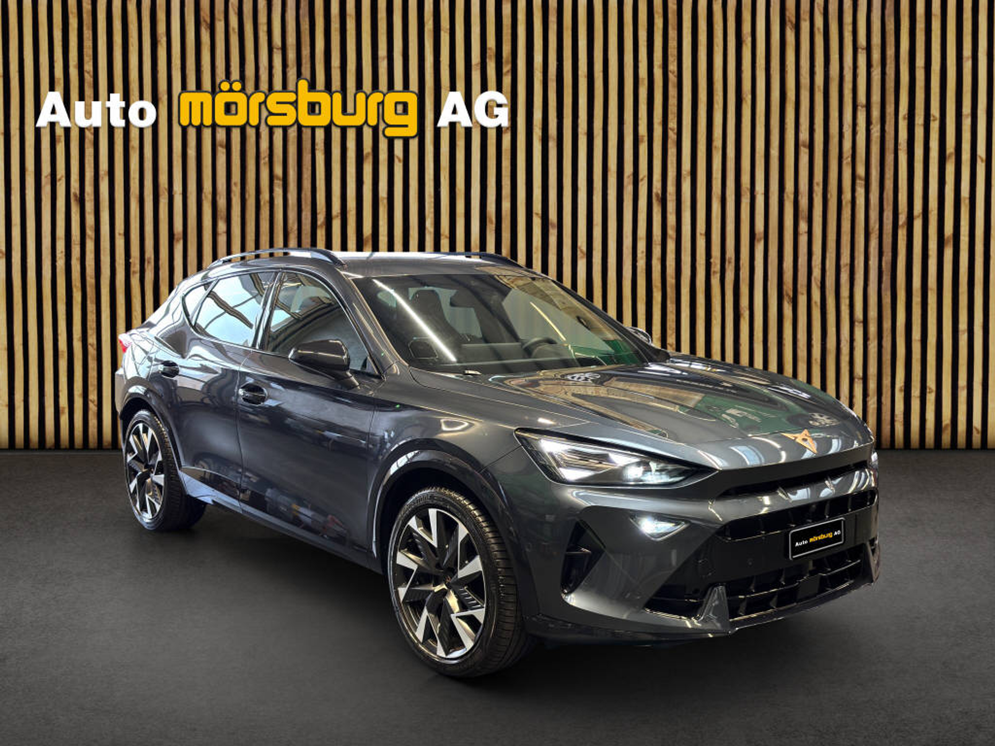 listing desktop thumbnail image 1