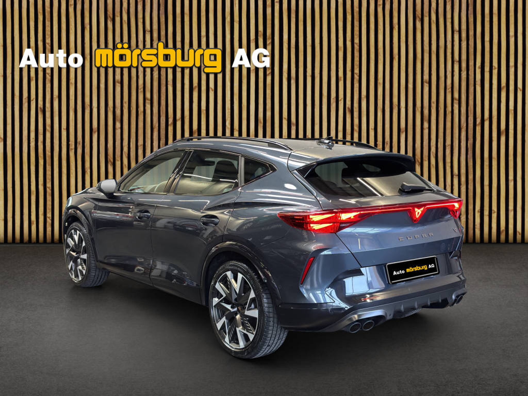 listing desktop thumbnail image 3