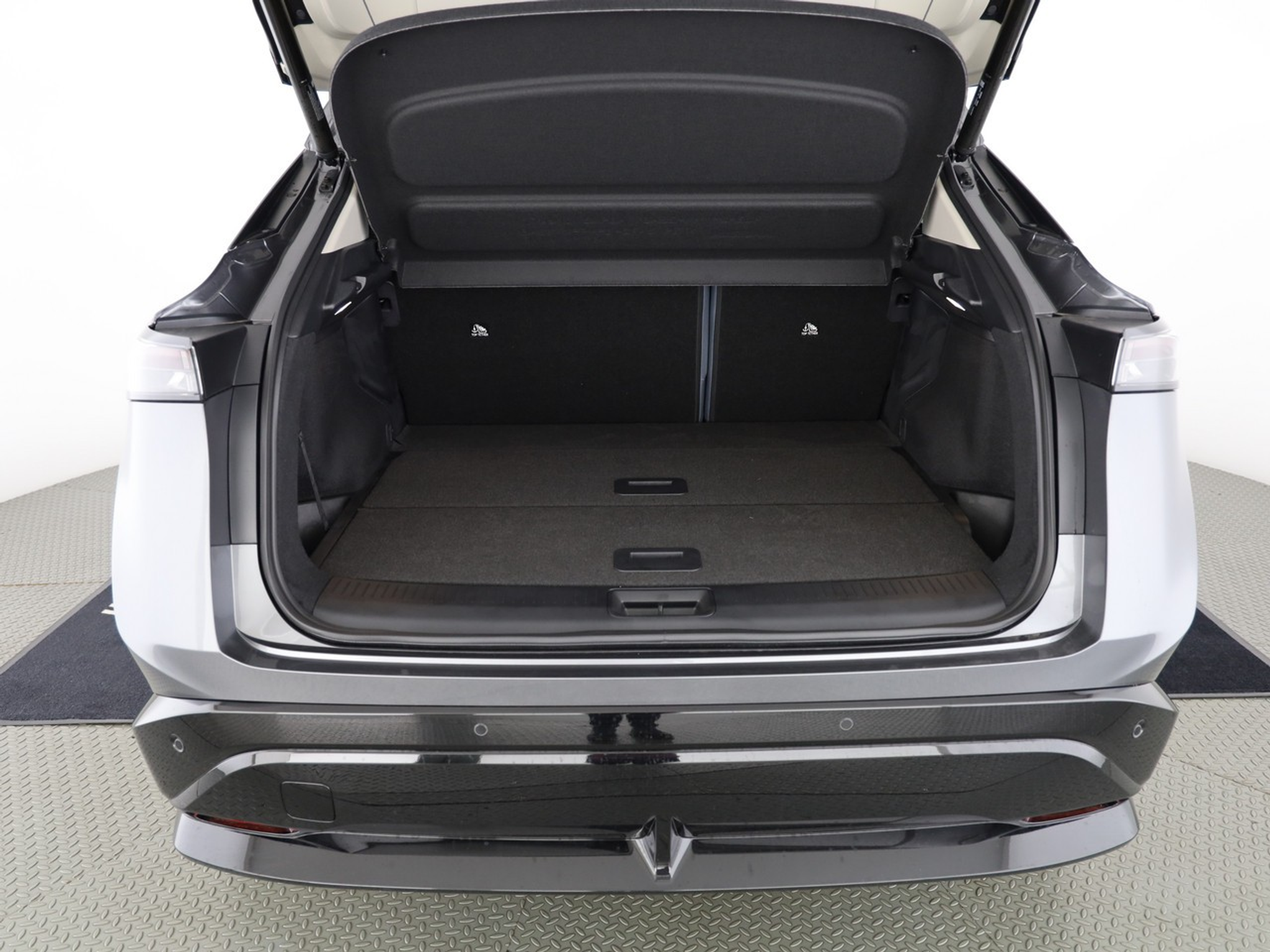 listing desktop thumbnail image 8