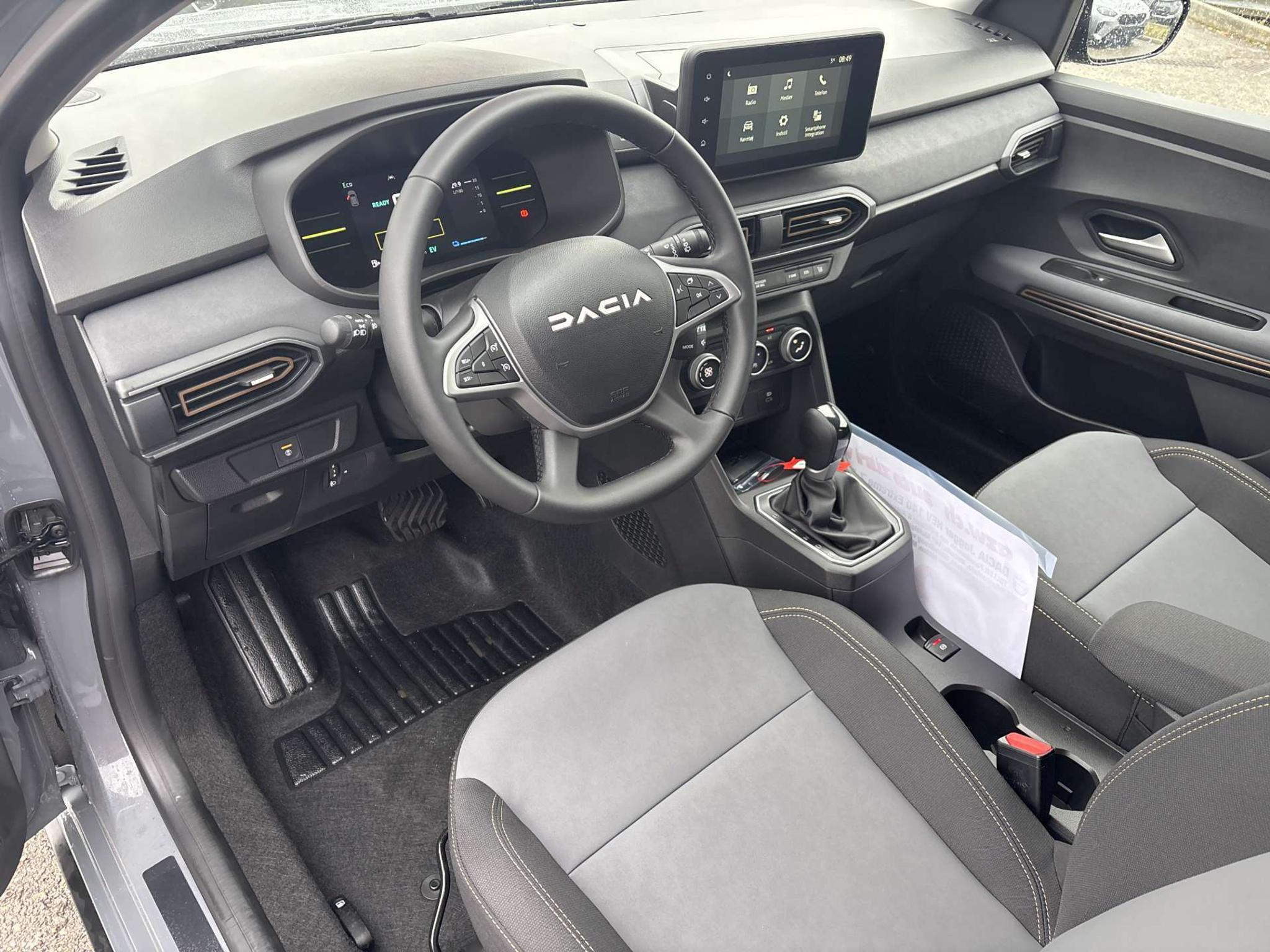 listing desktop thumbnail image 5