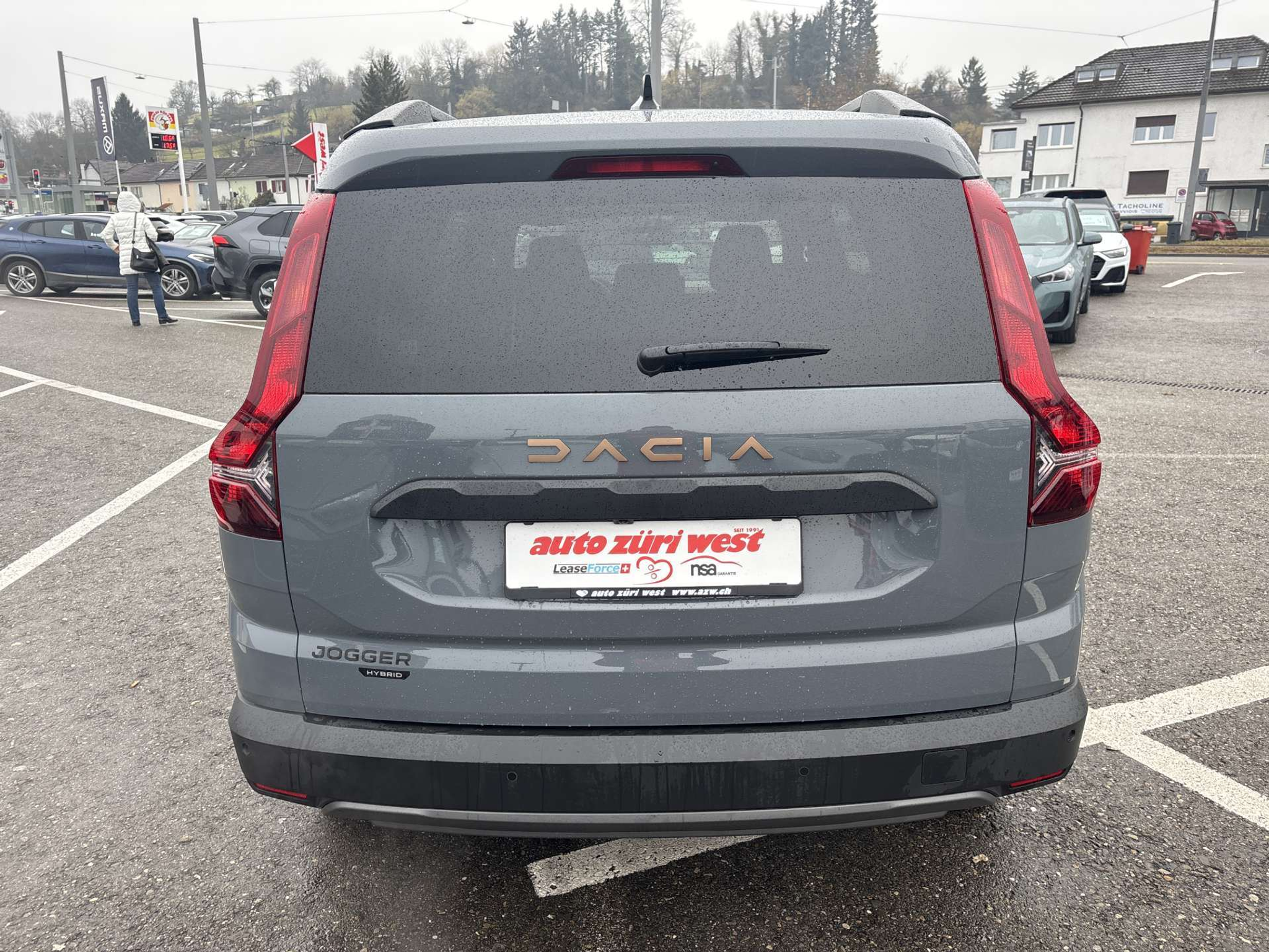 listing desktop thumbnail image 11