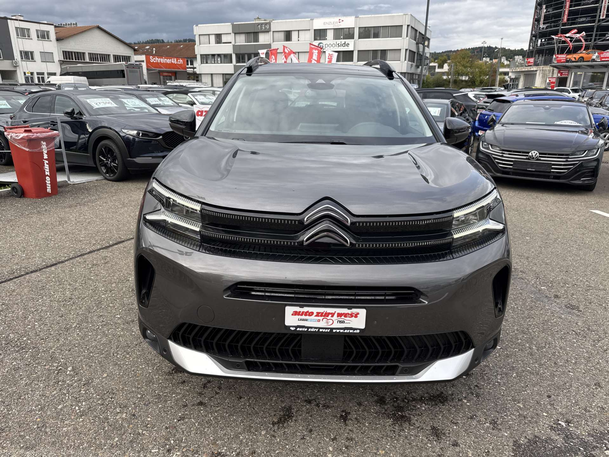 listing desktop thumbnail image 13