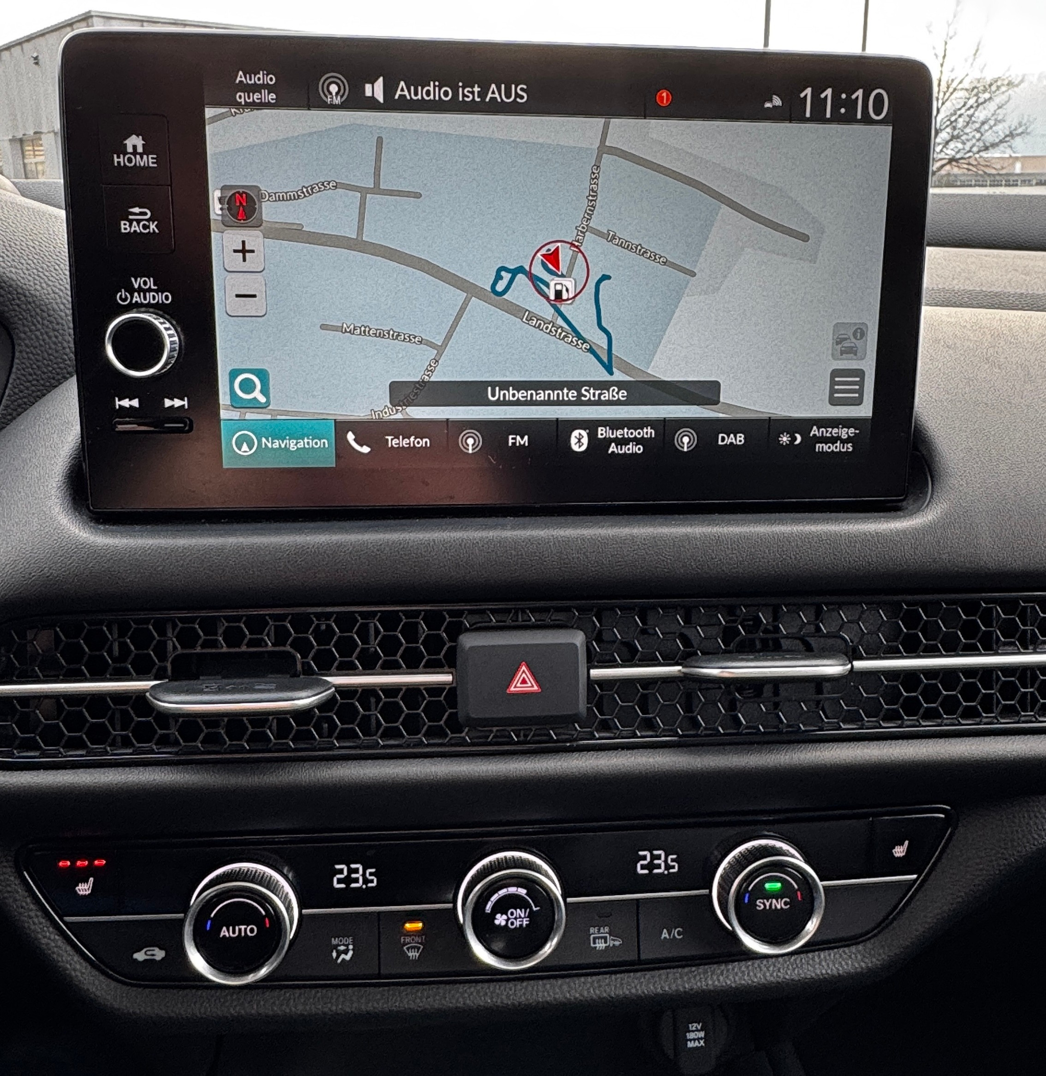 listing desktop thumbnail image 15