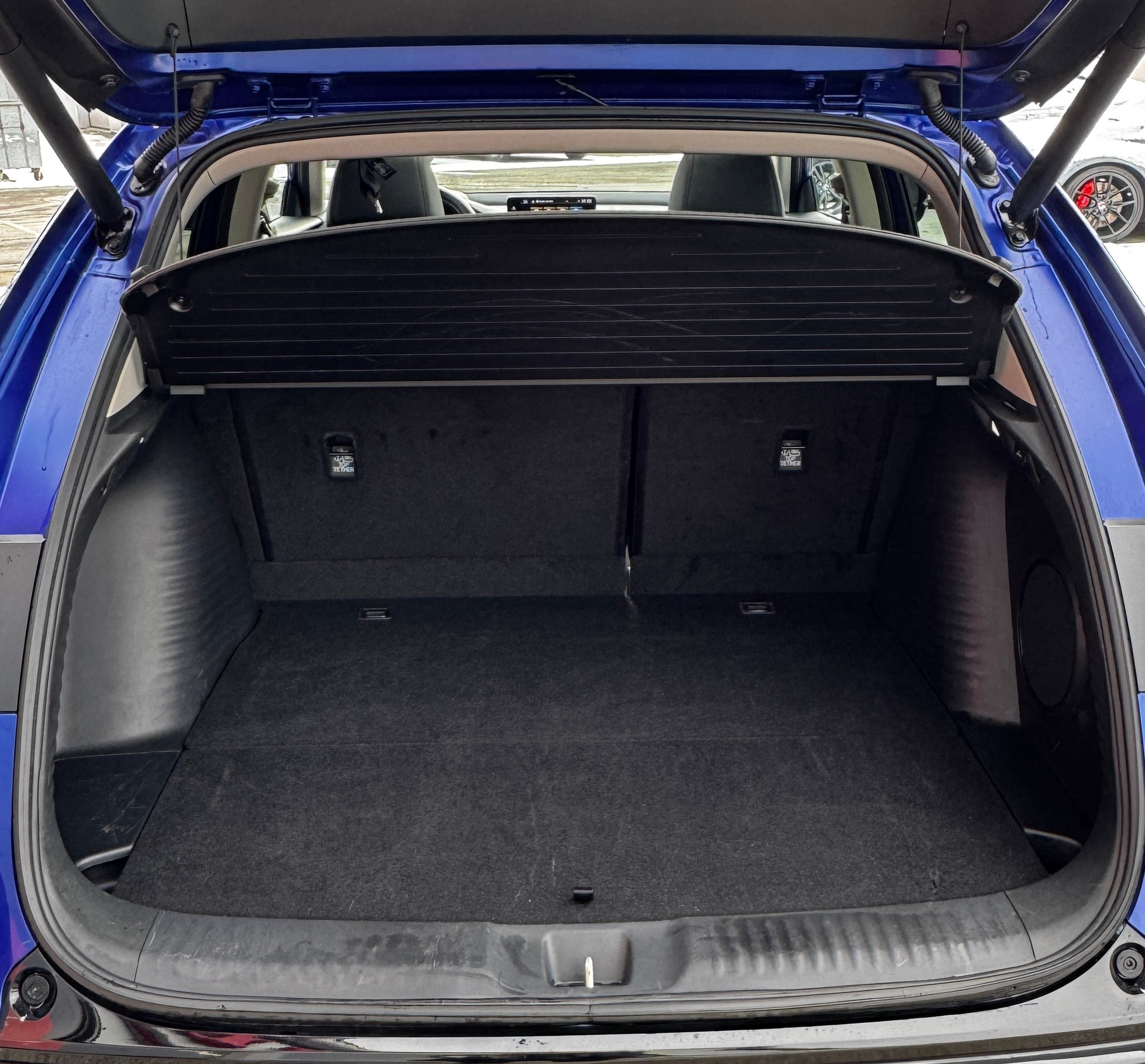 listing desktop thumbnail image 6