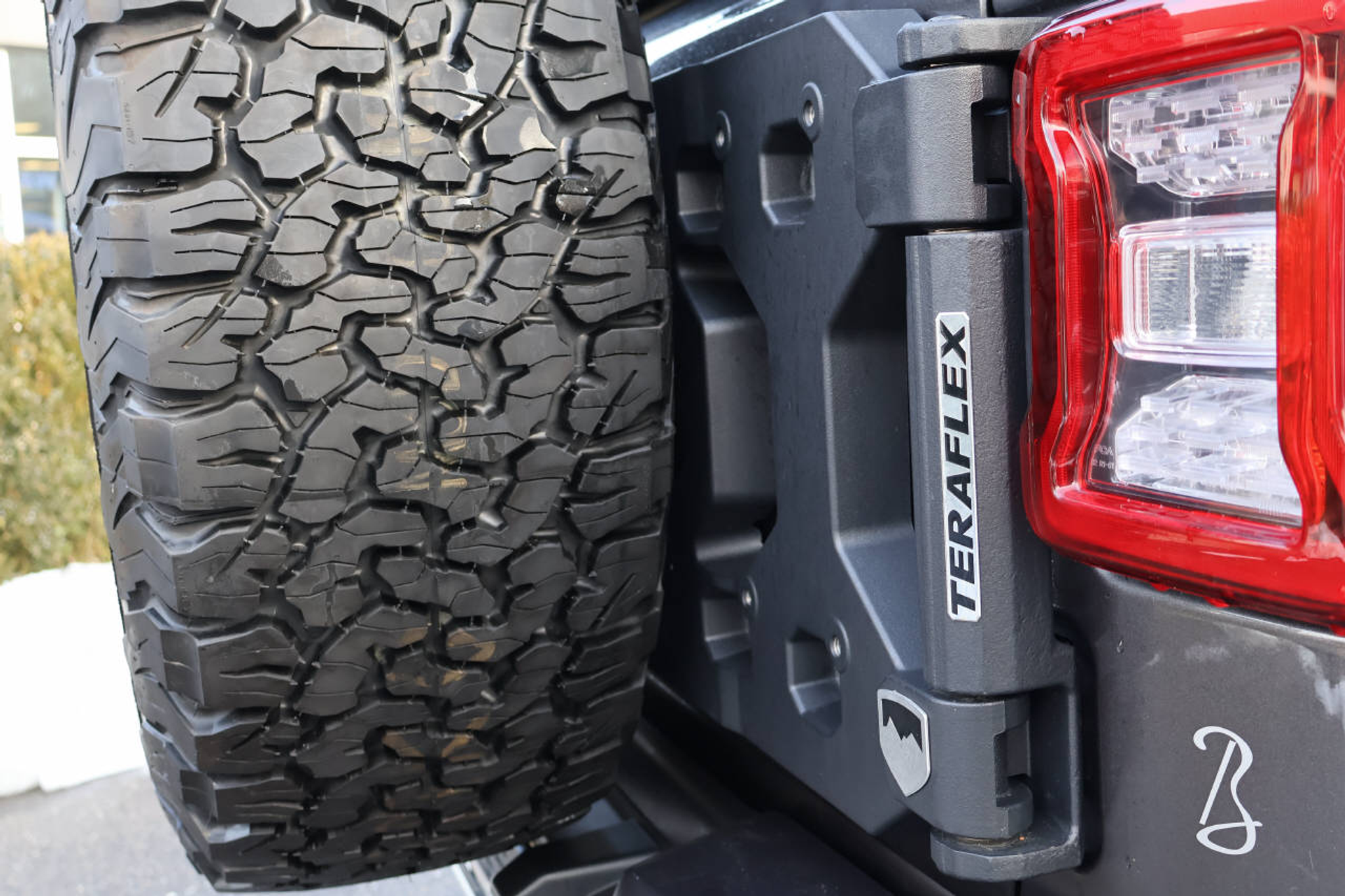 listing desktop thumbnail image 10