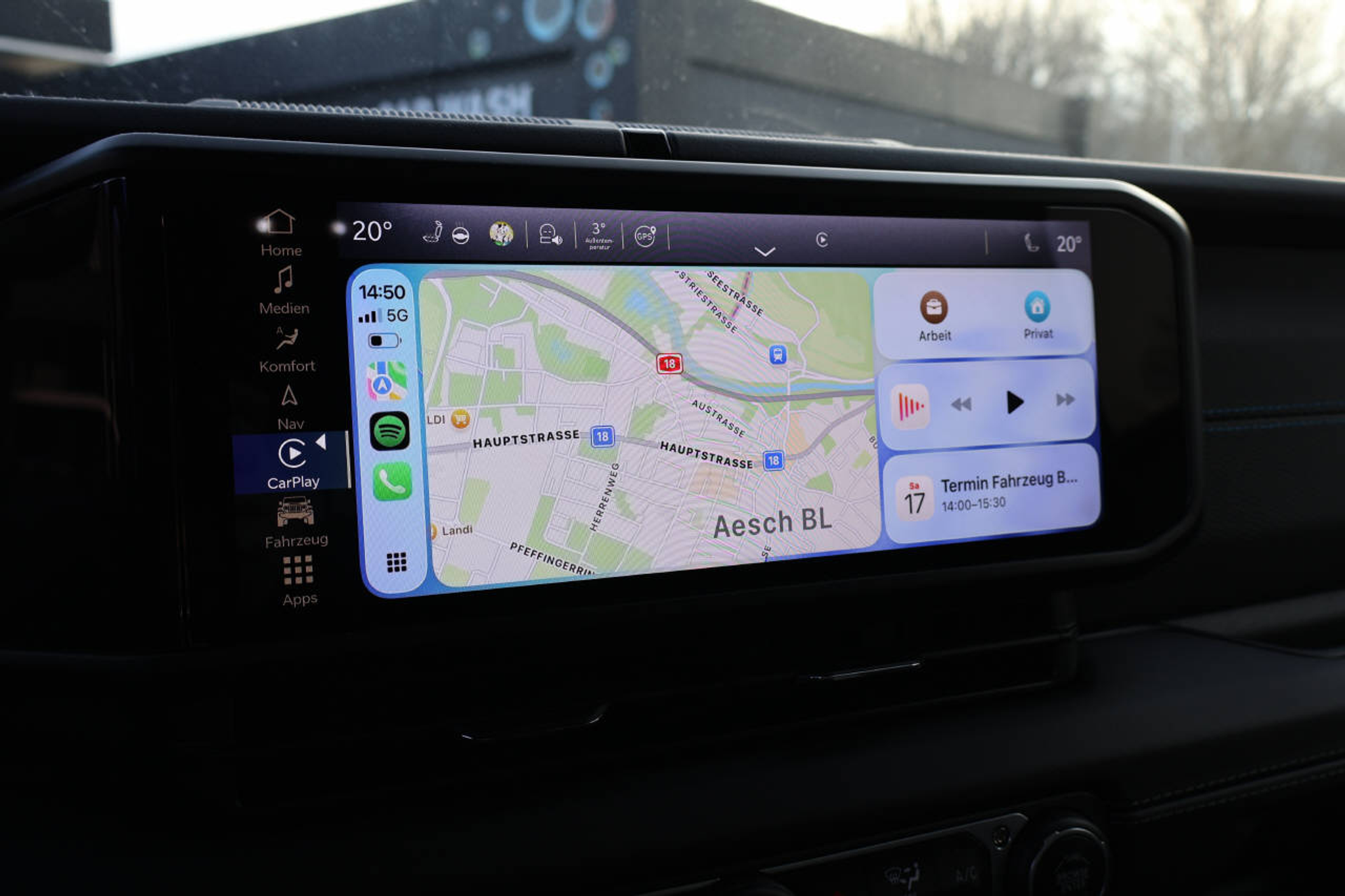 listing desktop thumbnail image 12