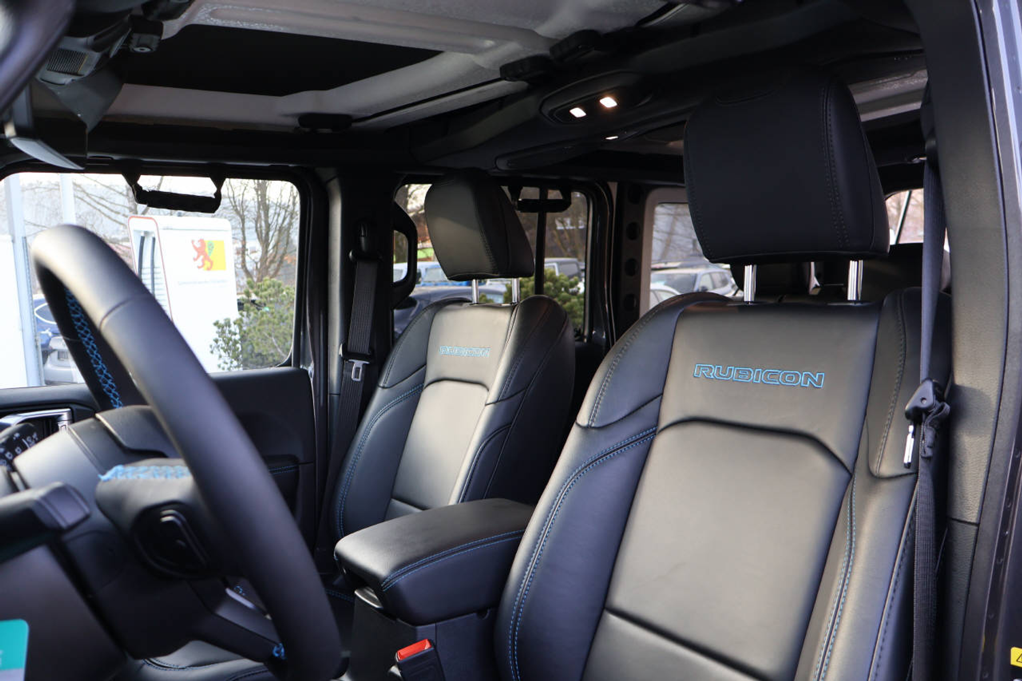 listing desktop thumbnail image 11