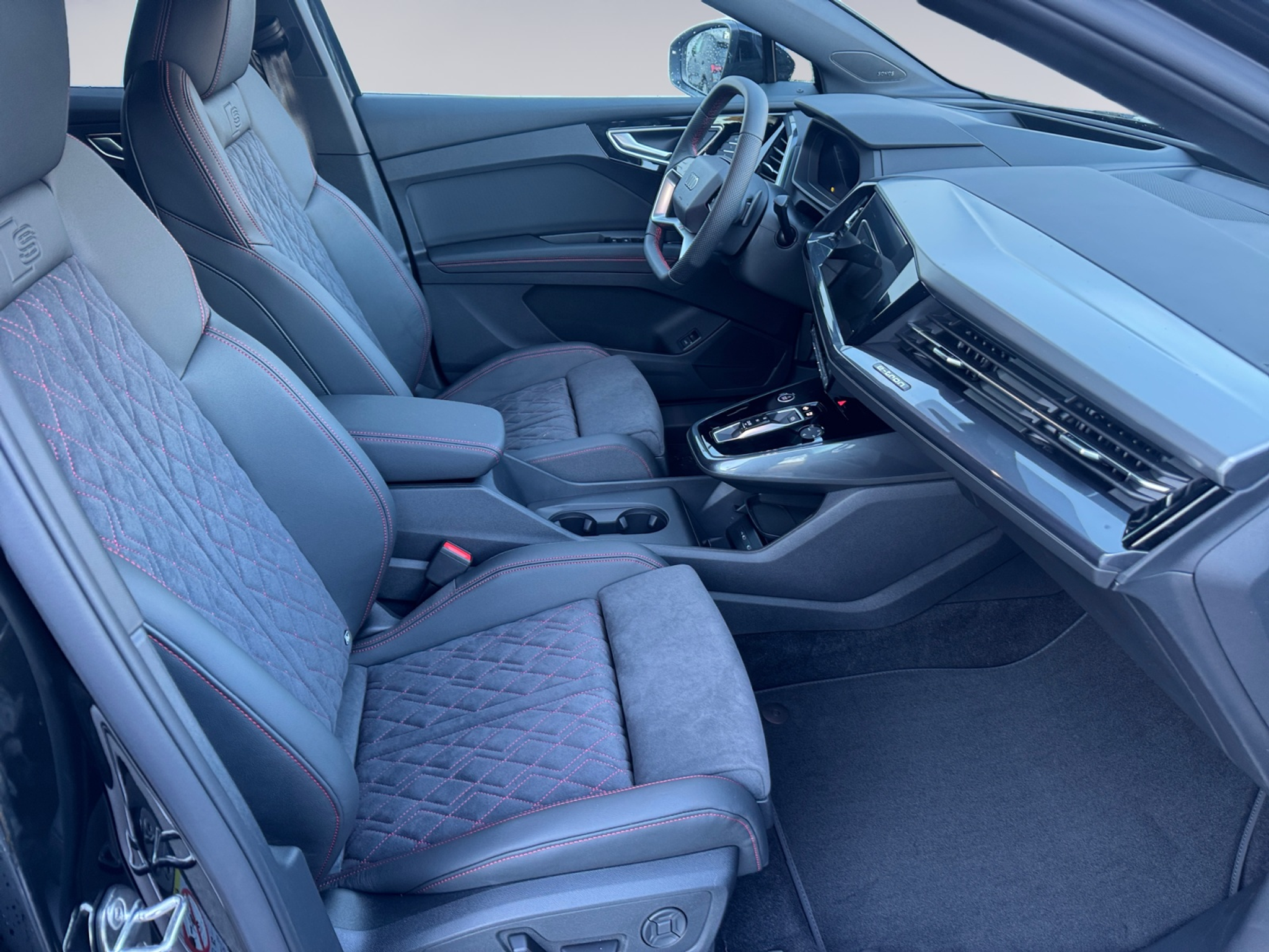 listing desktop thumbnail image 14