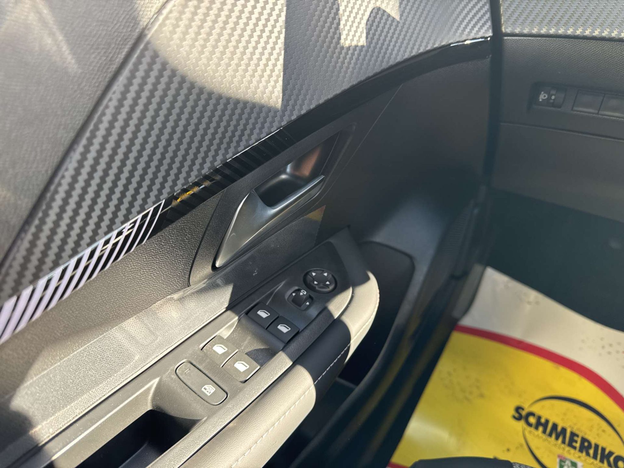 listing desktop thumbnail image 15