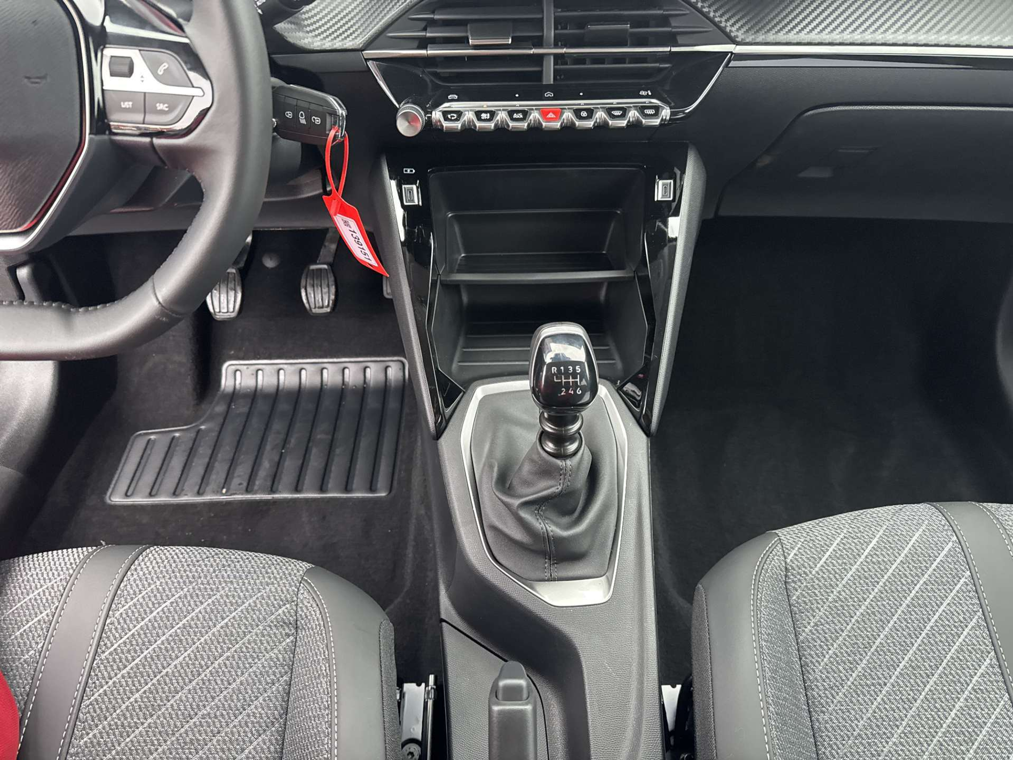 listing desktop thumbnail image 11