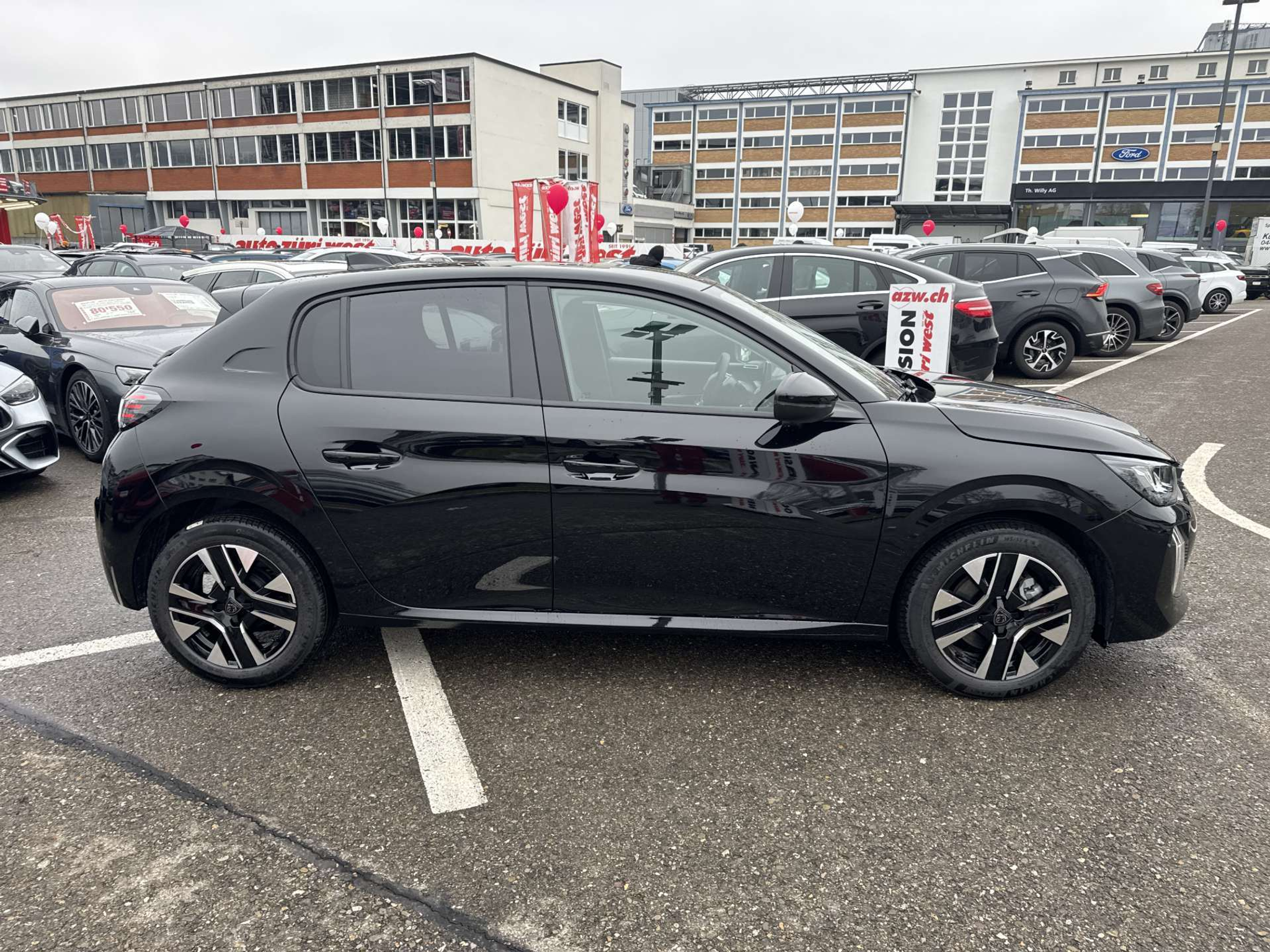 listing desktop thumbnail image 10