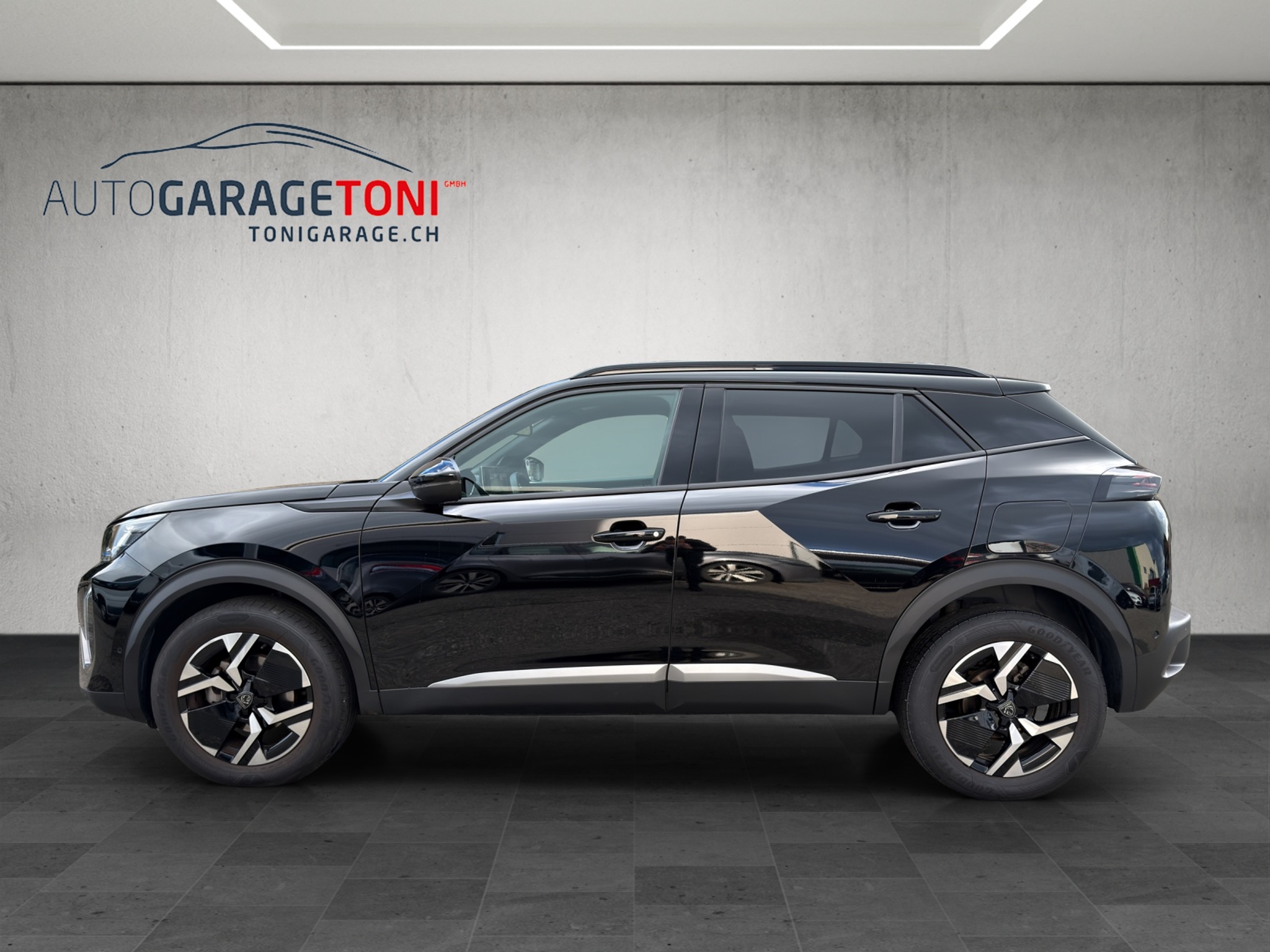 listing desktop thumbnail image 3