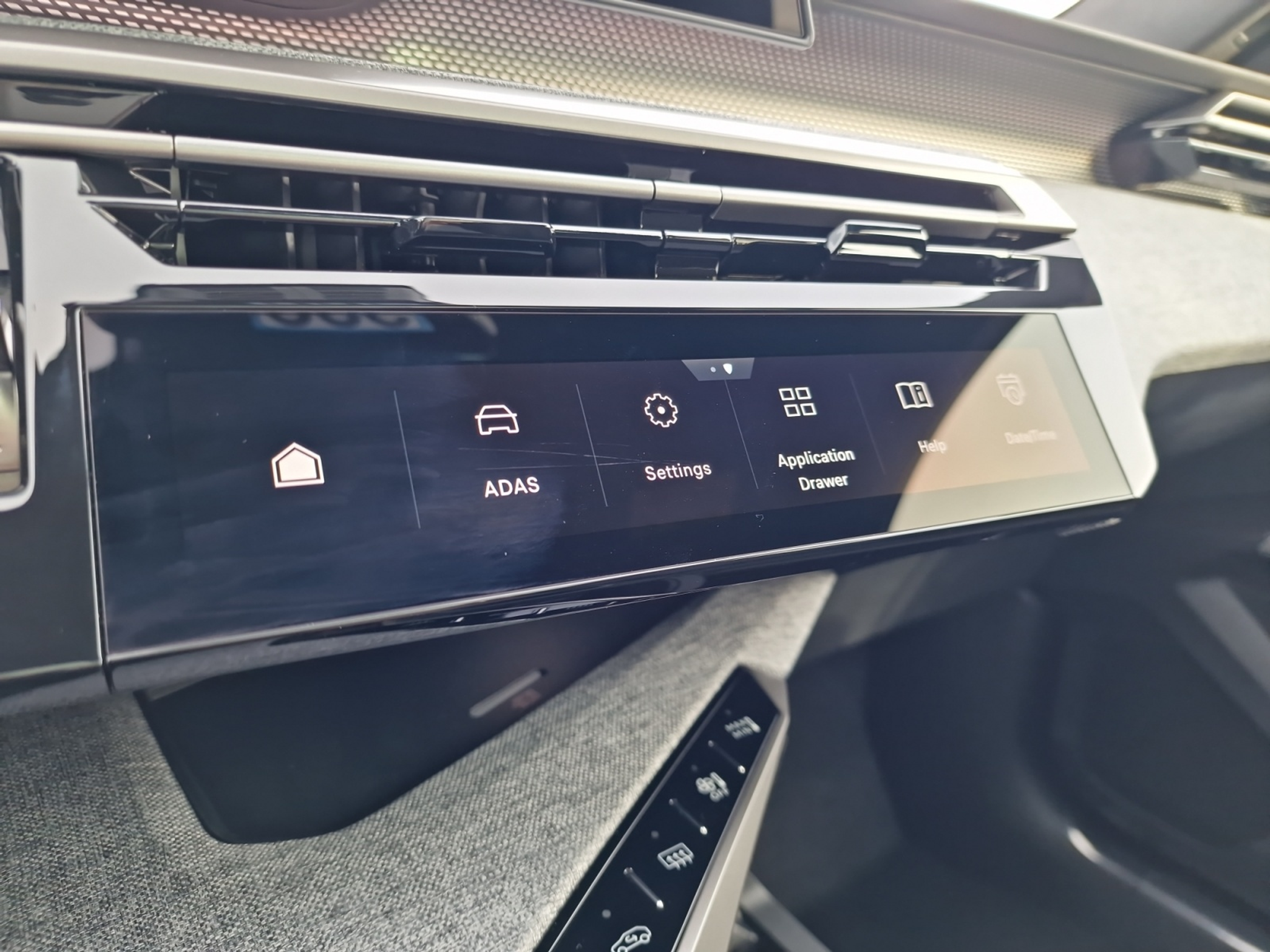 listing desktop thumbnail image 13