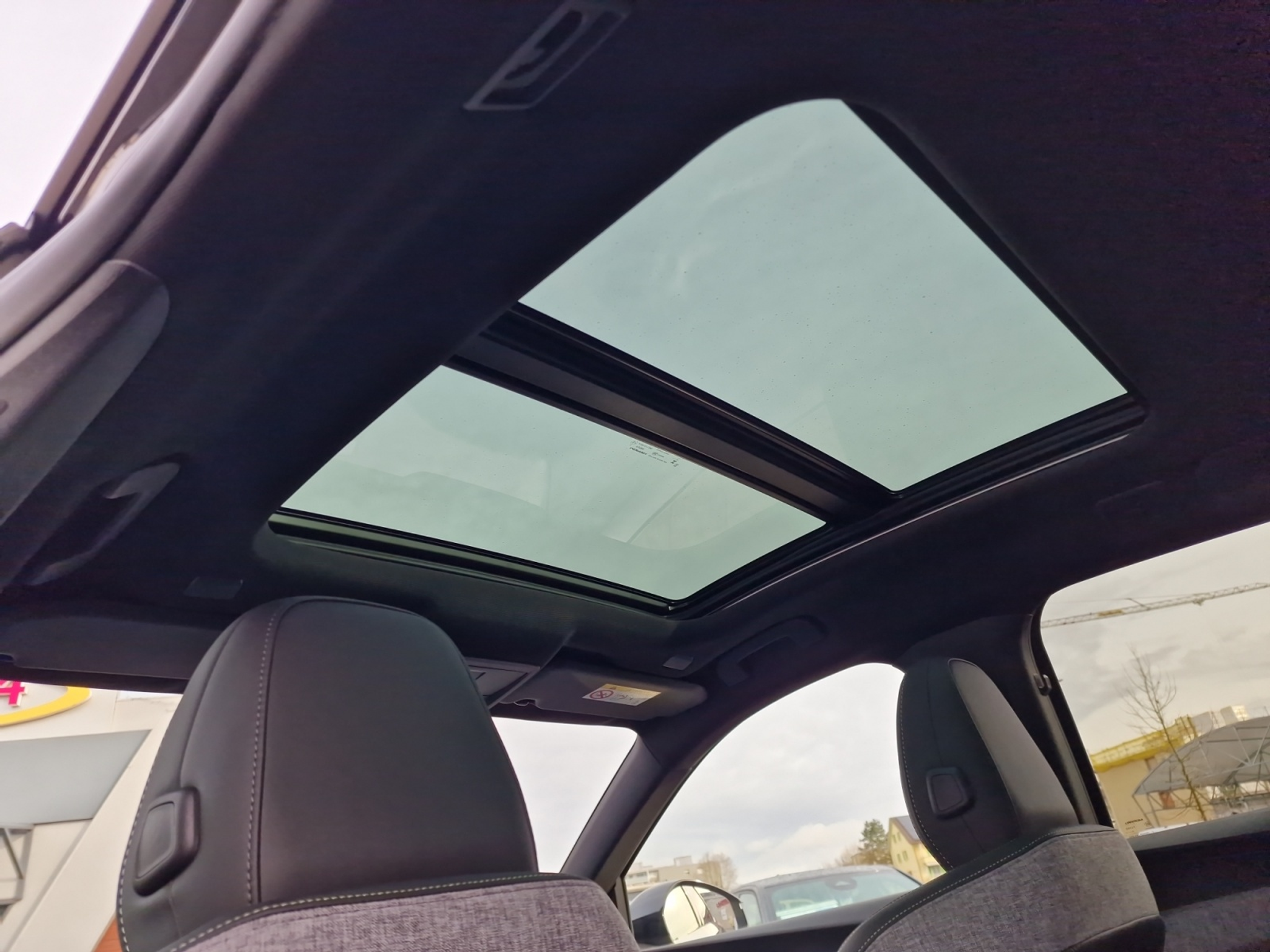 listing desktop thumbnail image 10