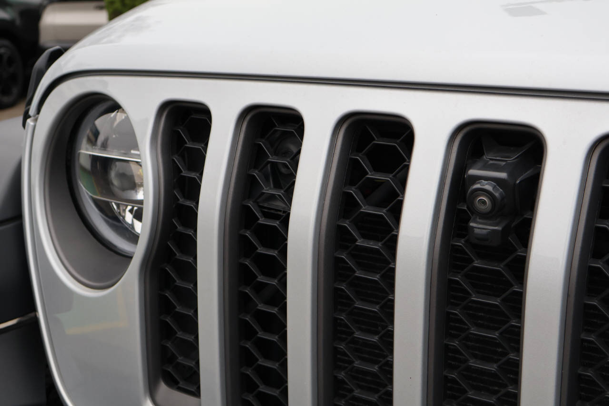 listing desktop thumbnail image 9