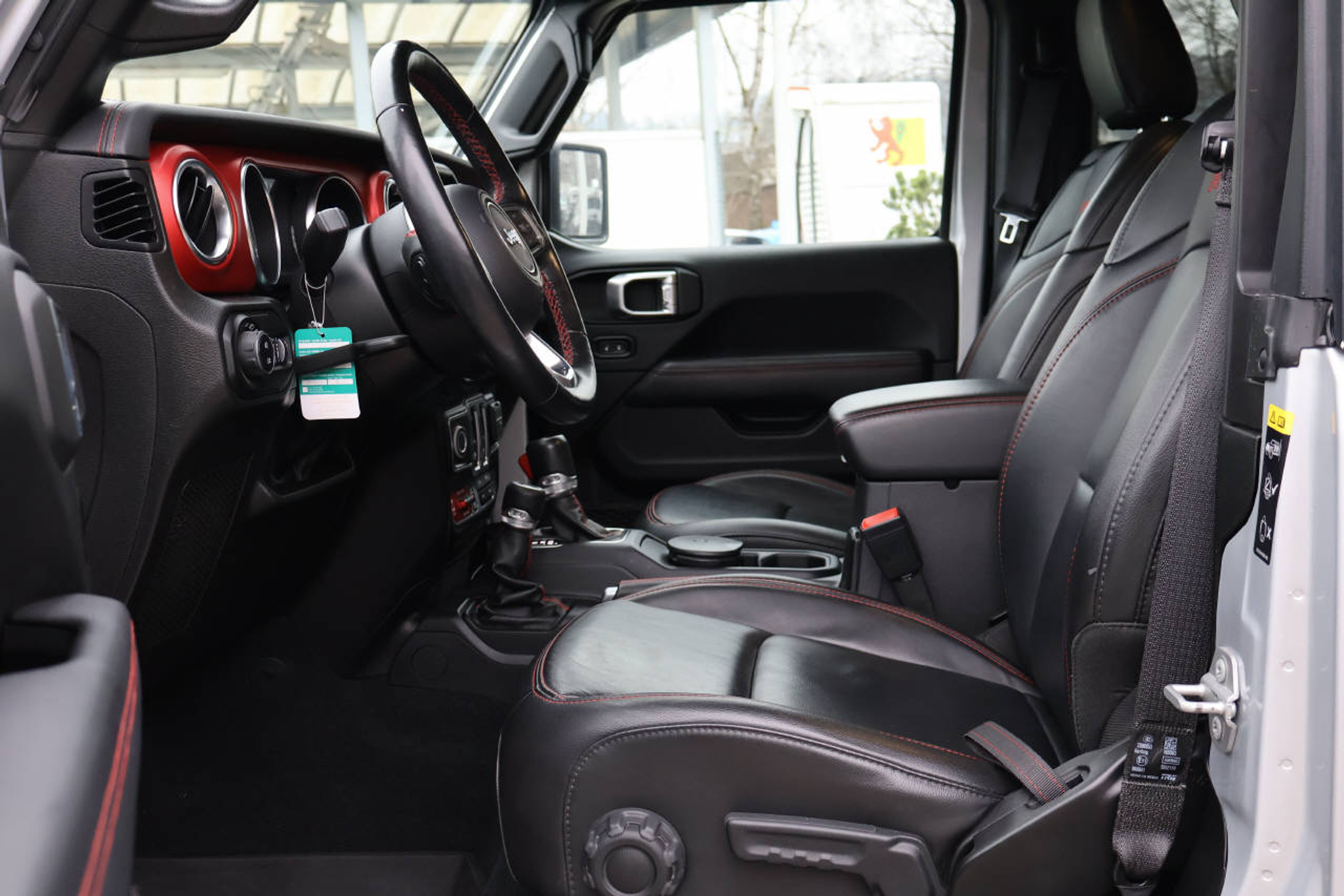 listing desktop thumbnail image 10