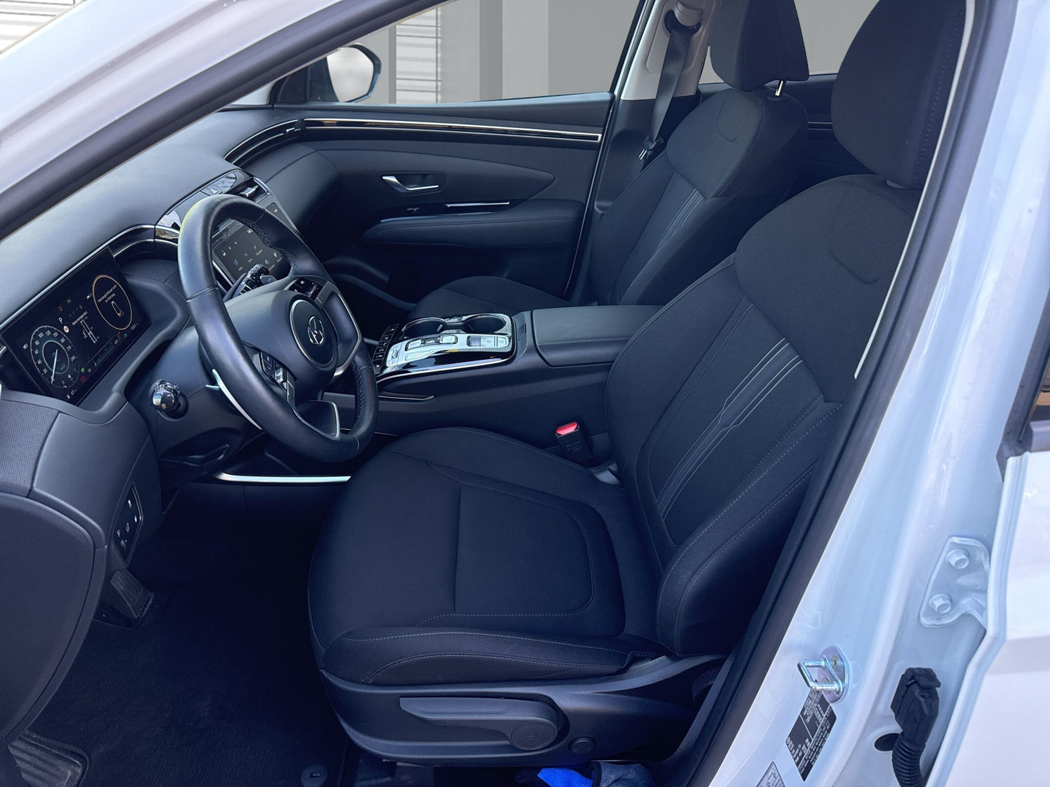 listing desktop thumbnail image 10