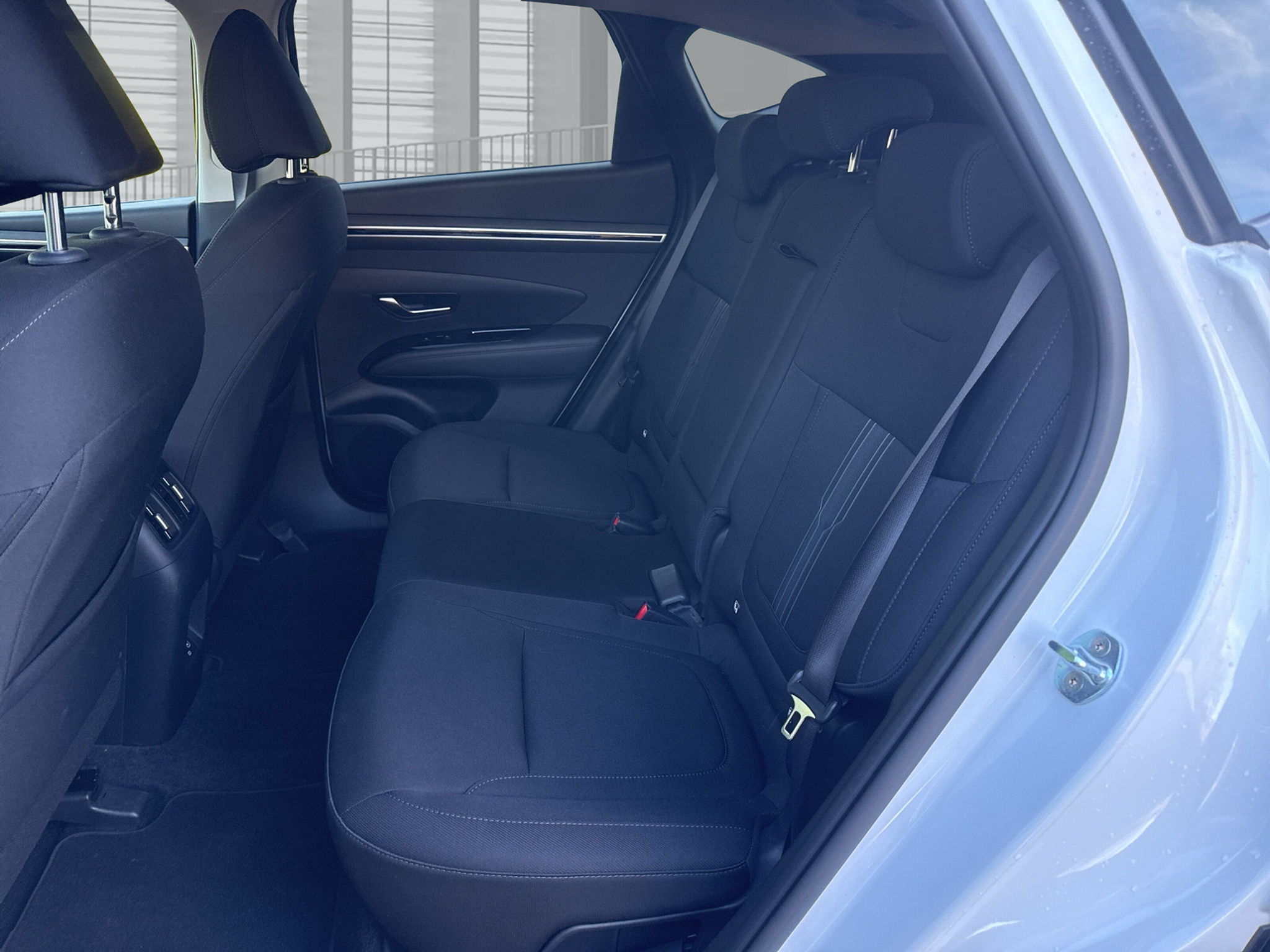 listing desktop thumbnail image 12