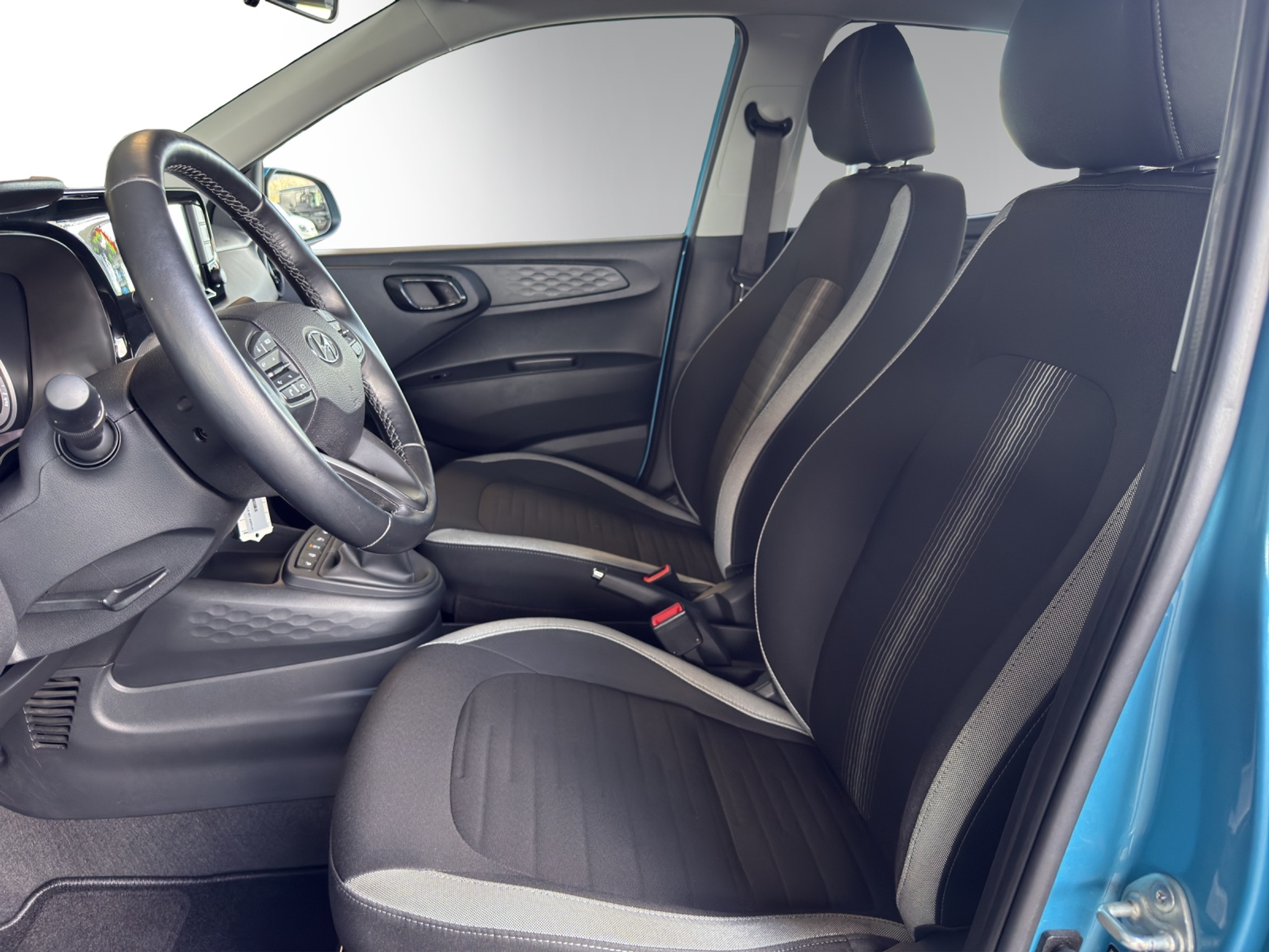 listing desktop thumbnail image 6