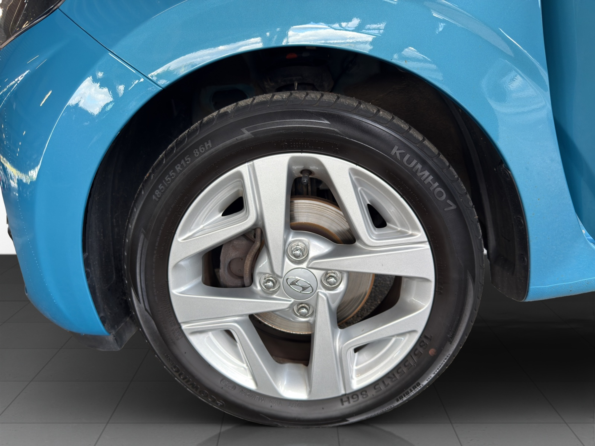 listing desktop thumbnail image 5