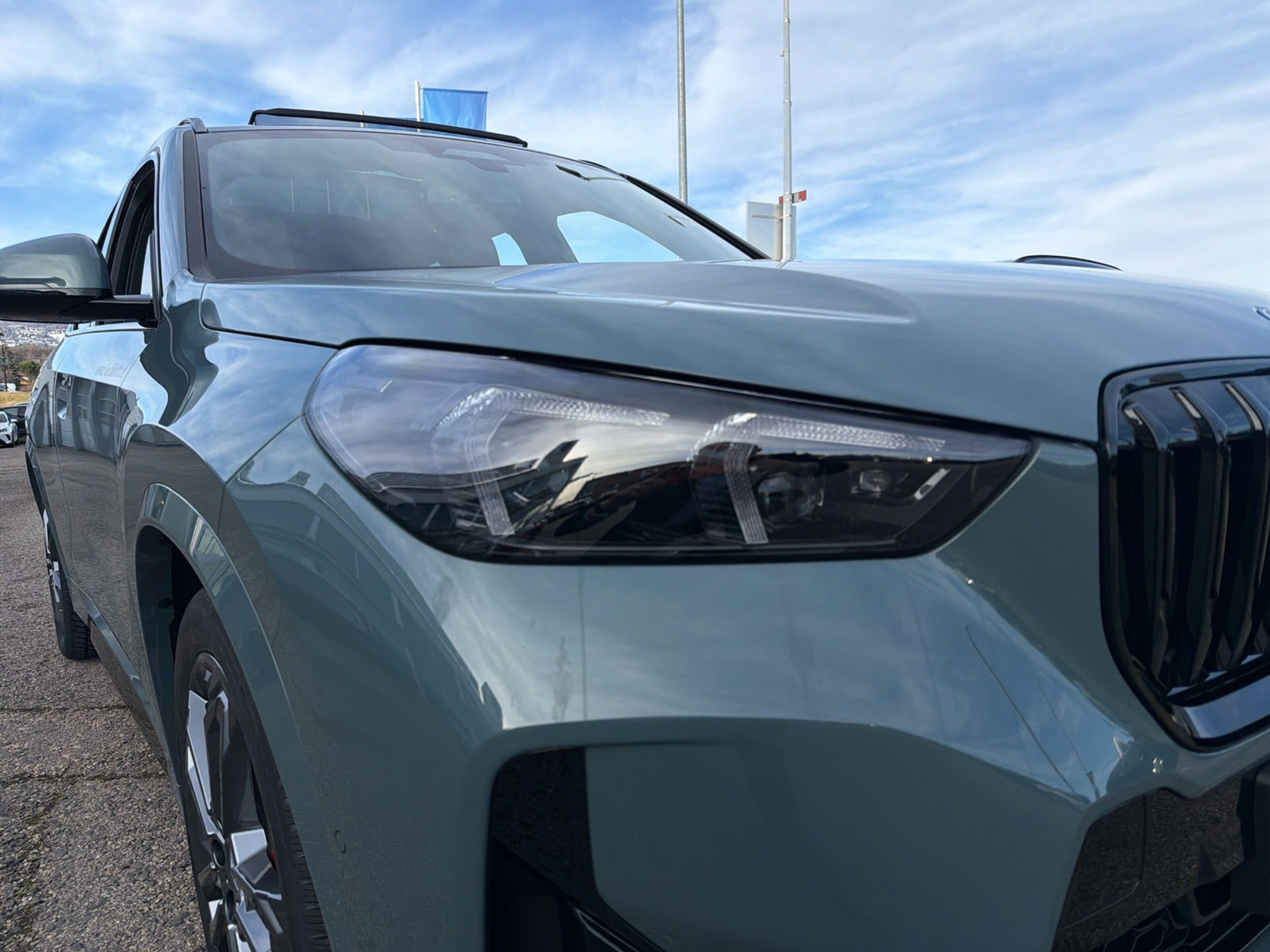 listing desktop thumbnail image 13