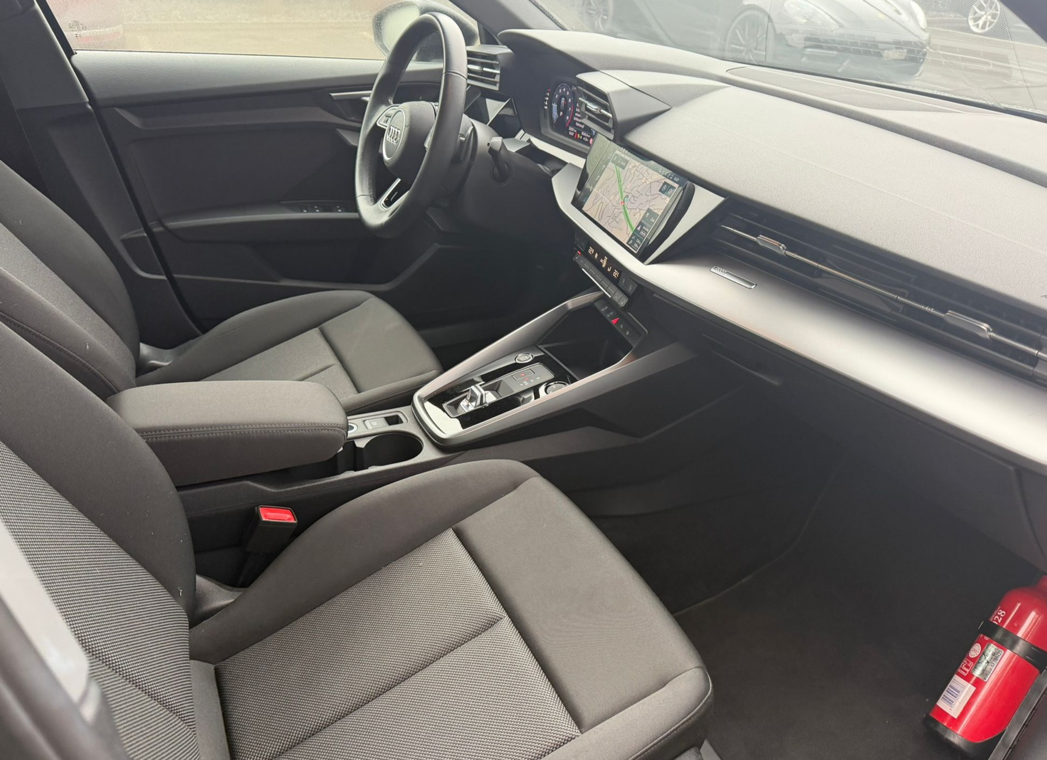 listing desktop thumbnail image 5