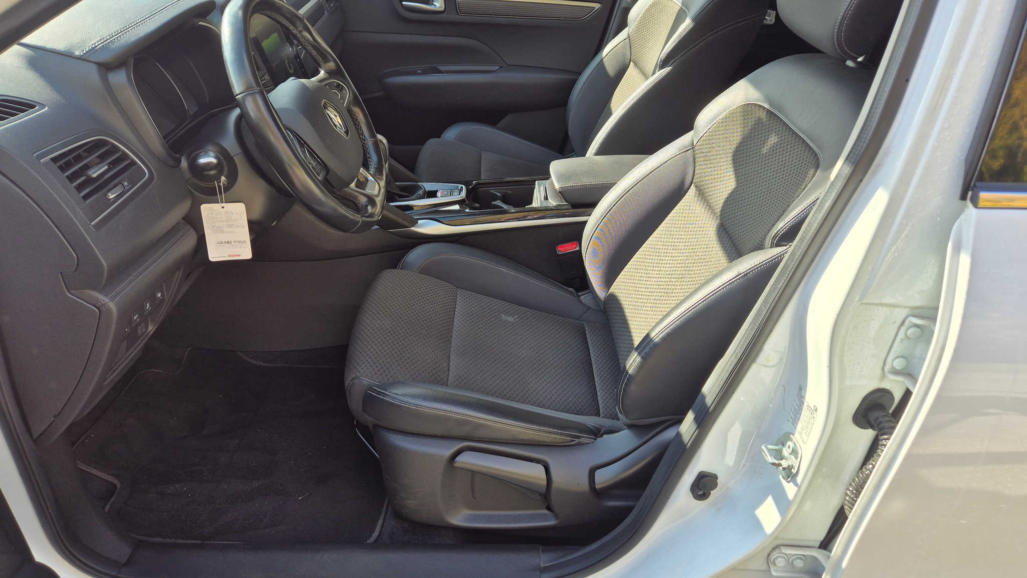 listing desktop thumbnail image 6