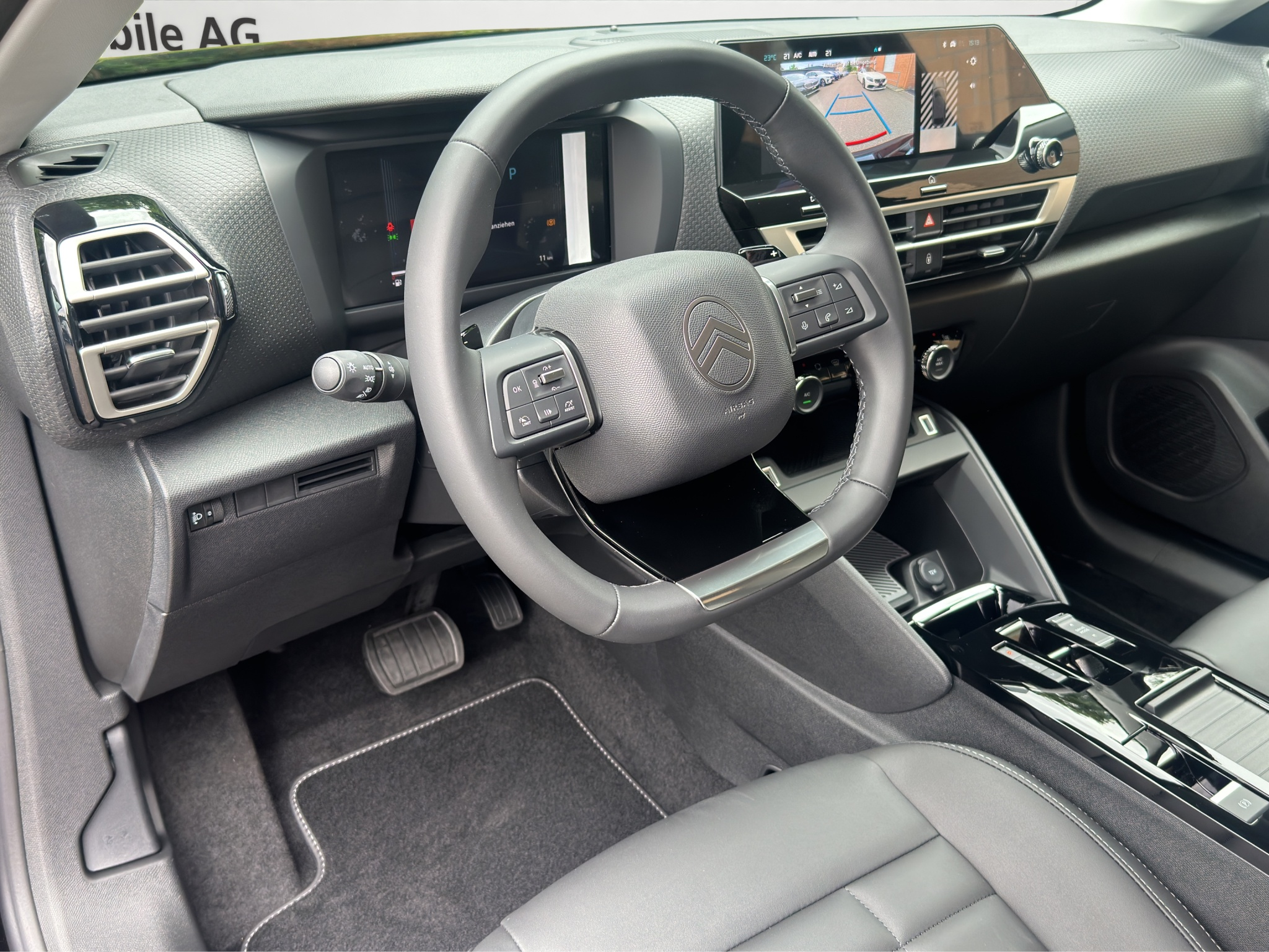 listing desktop thumbnail image 10