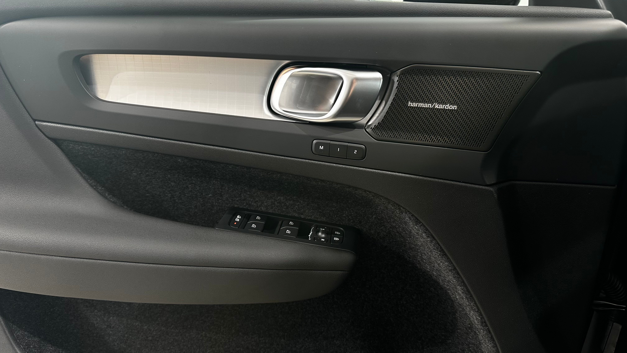 listing desktop thumbnail image 13