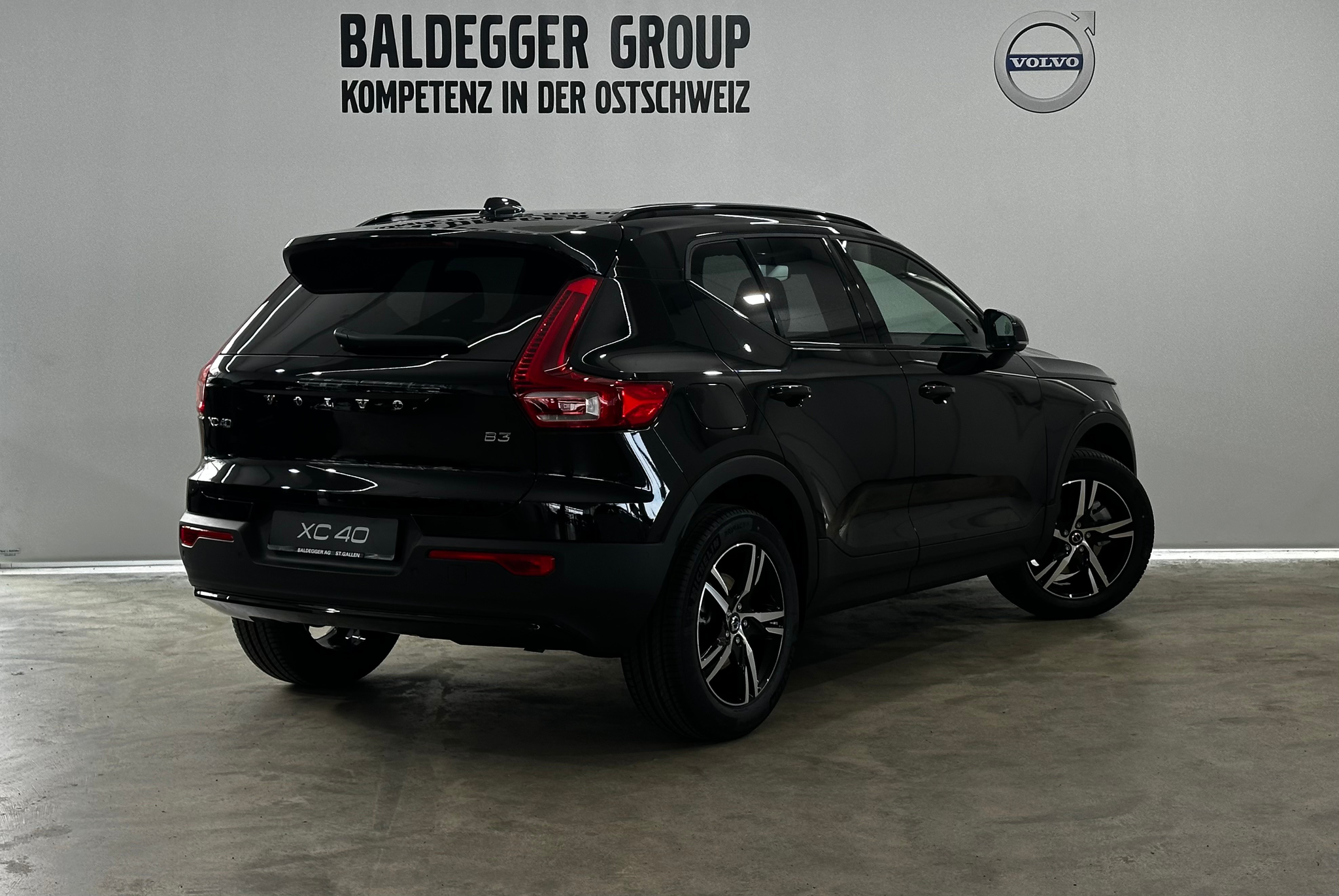 listing desktop thumbnail image 2