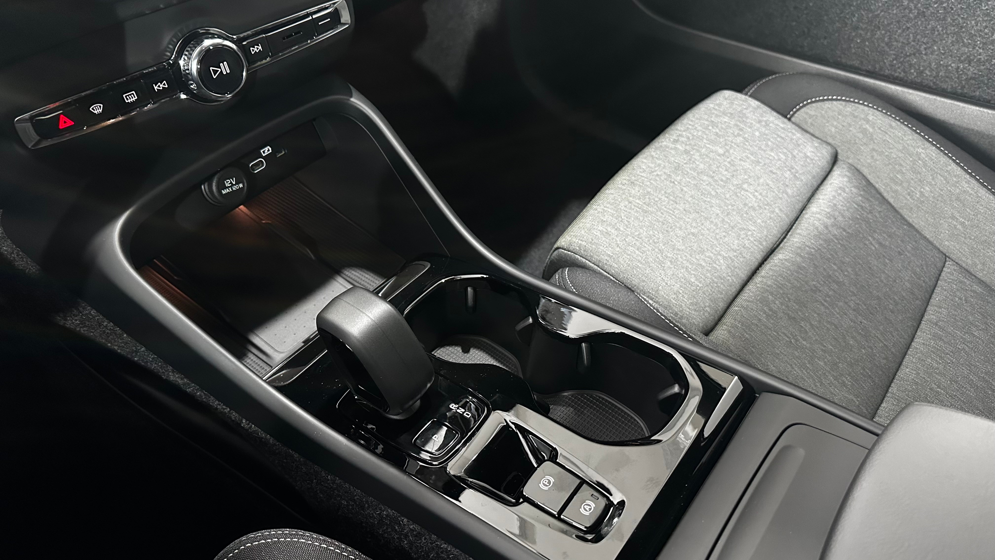 listing desktop thumbnail image 9