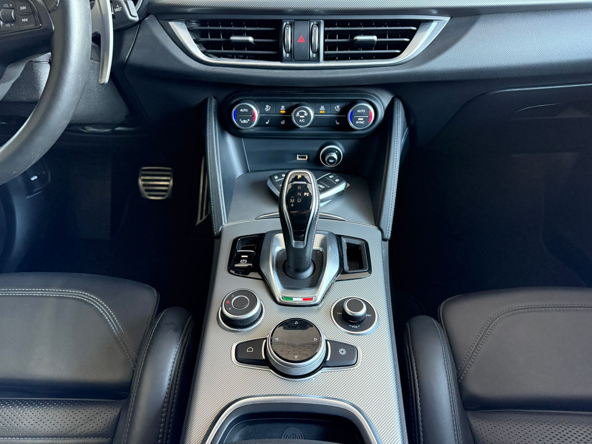 listing desktop thumbnail image 9