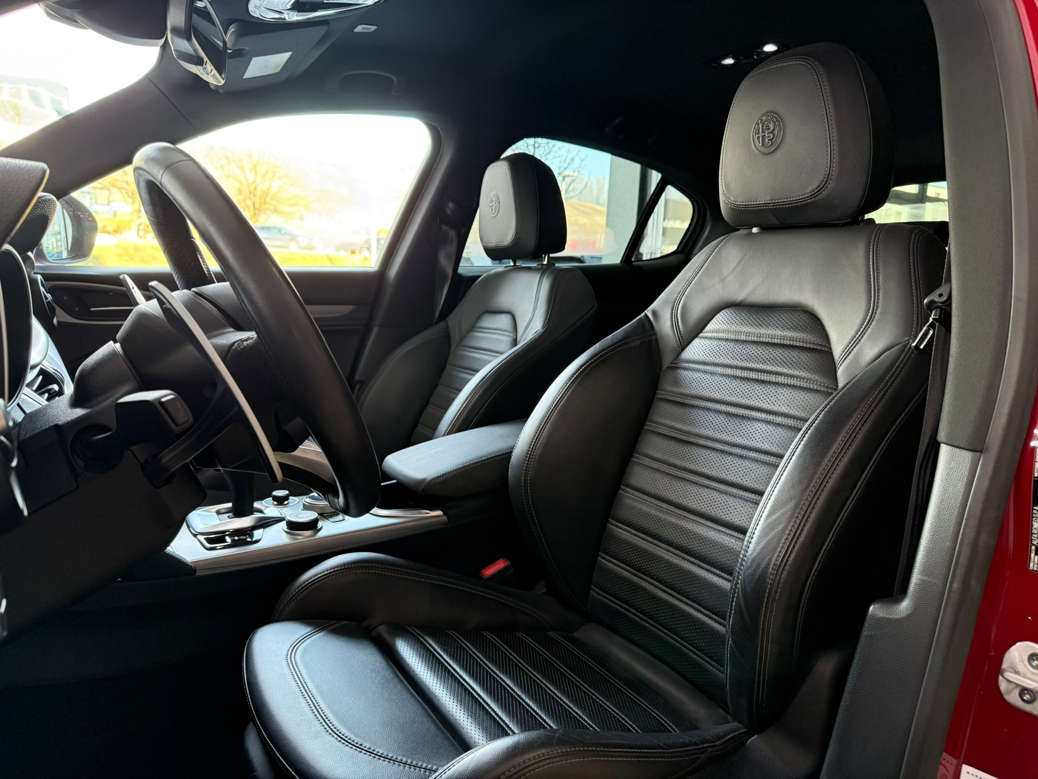 listing desktop thumbnail image 10