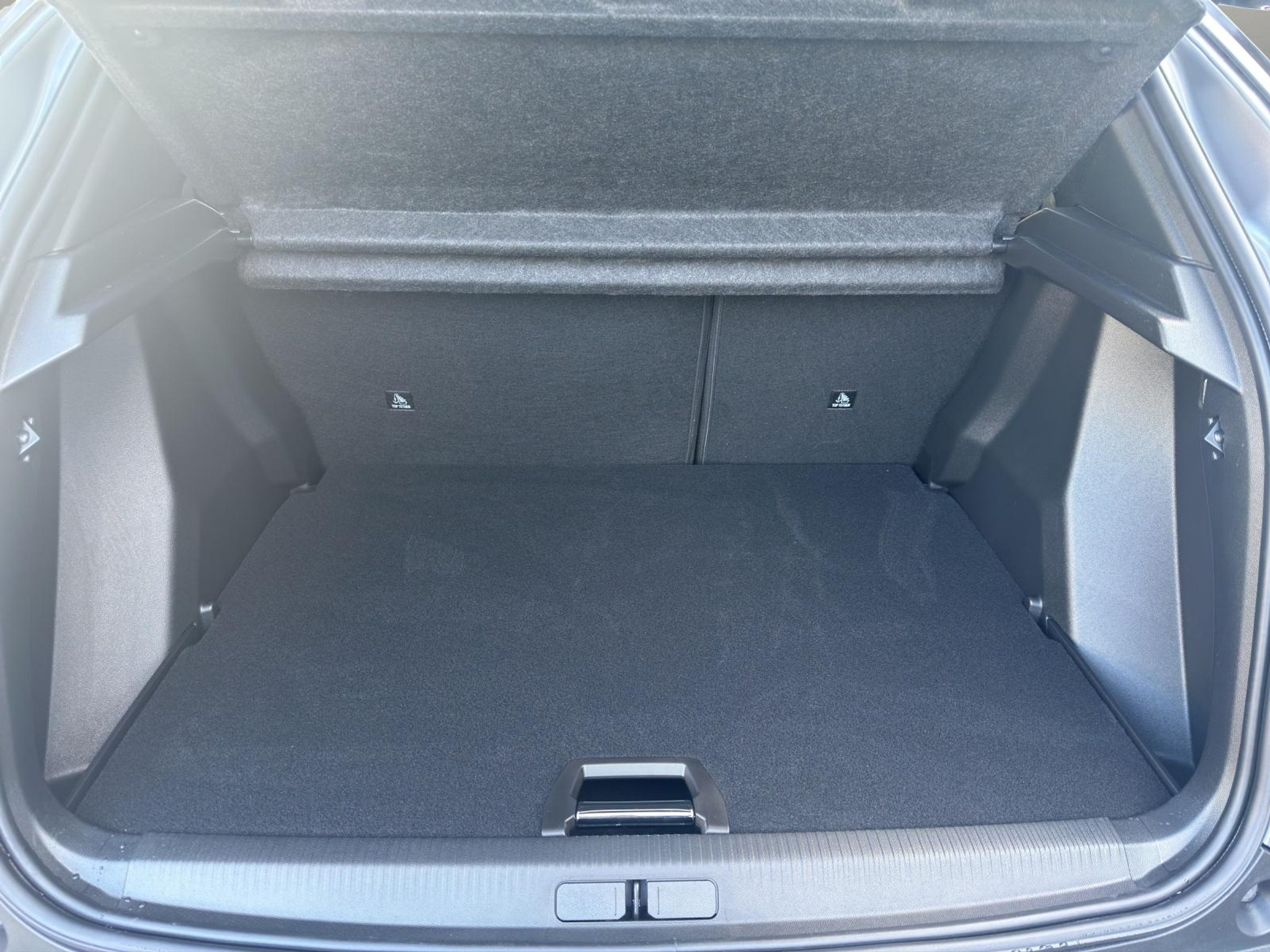 listing desktop thumbnail image 20