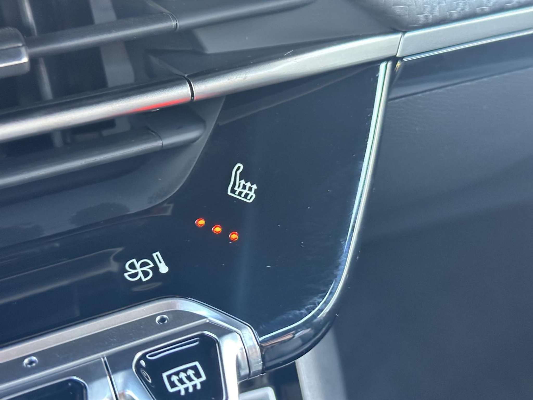 listing desktop thumbnail image 18