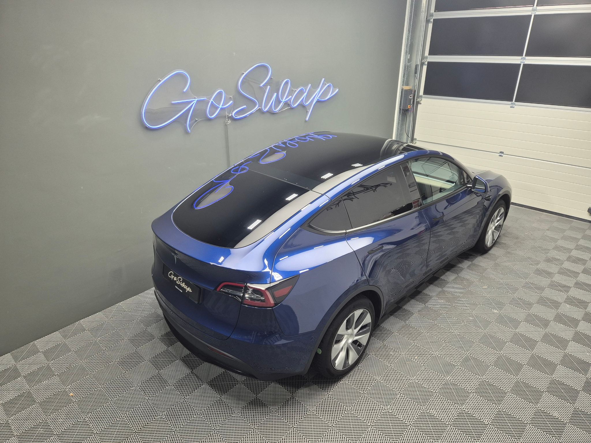 listing desktop thumbnail image 2