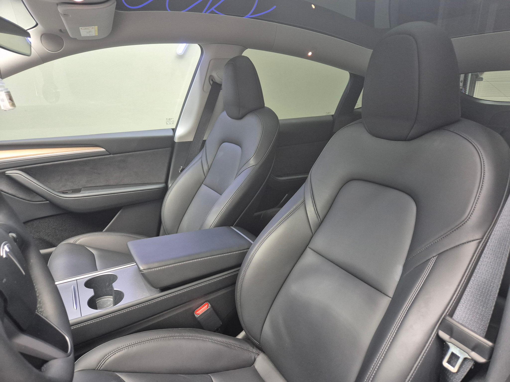 listing desktop thumbnail image 7