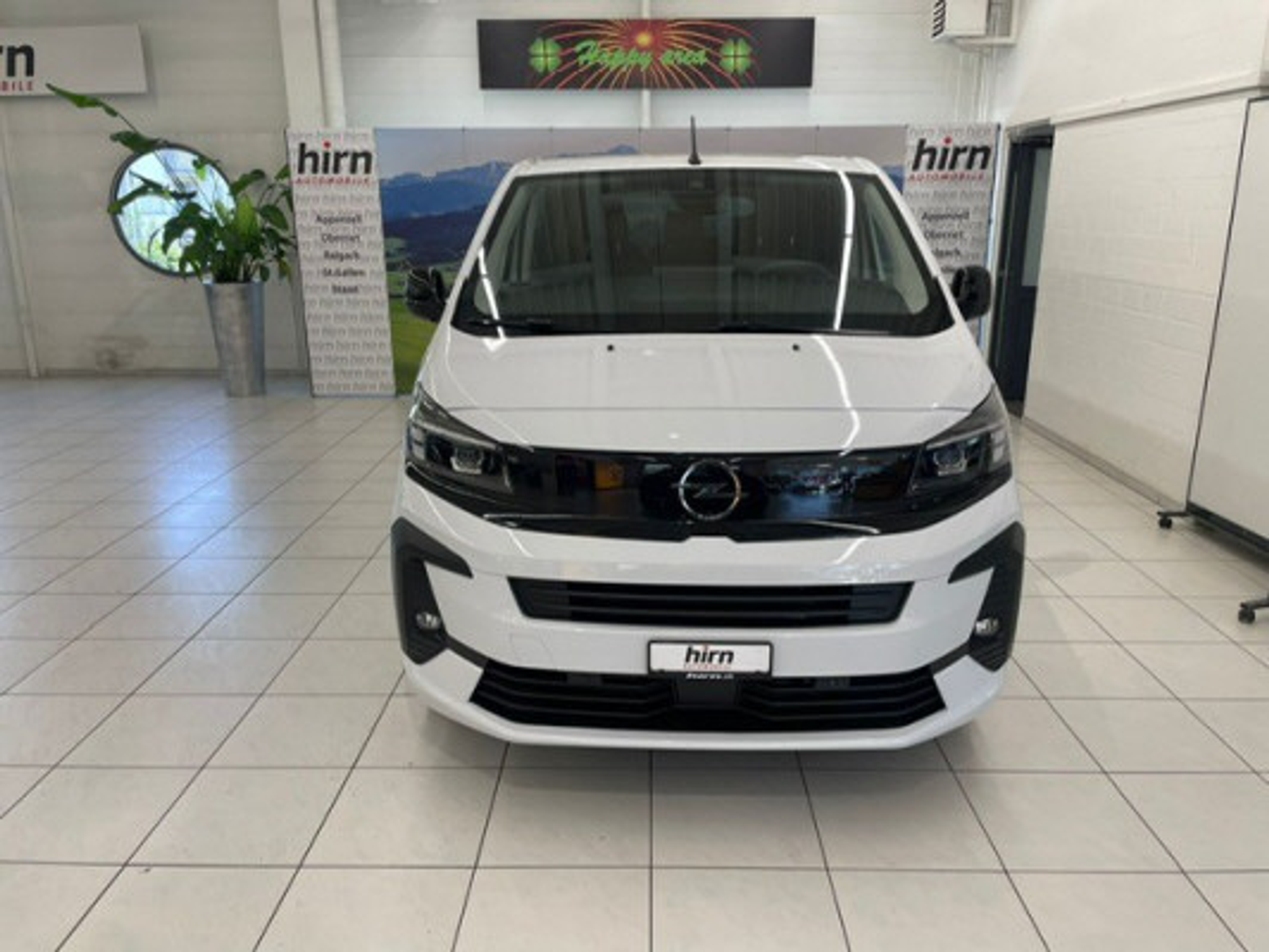 listing desktop thumbnail image 1