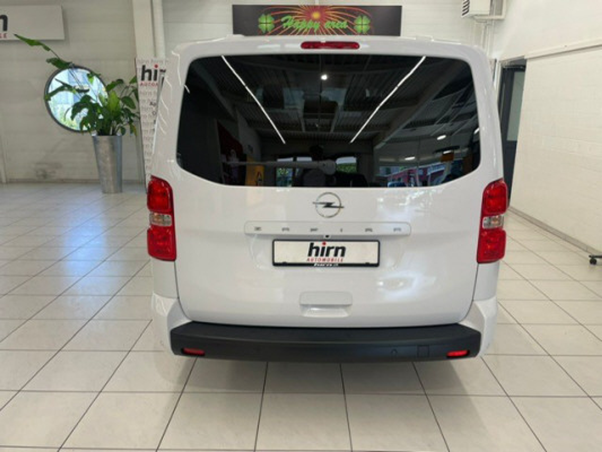 listing desktop thumbnail image 3