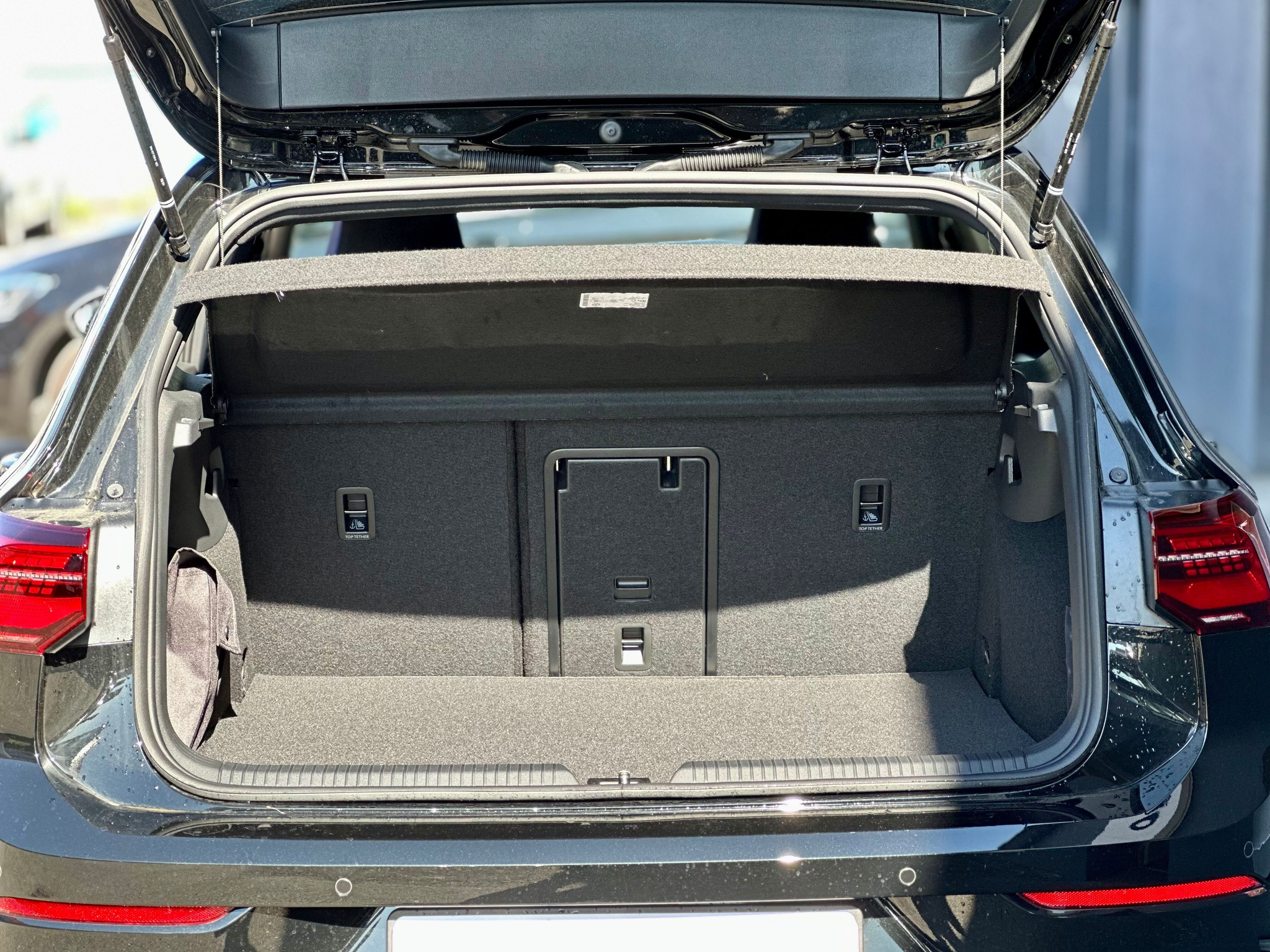 listing desktop thumbnail image 11