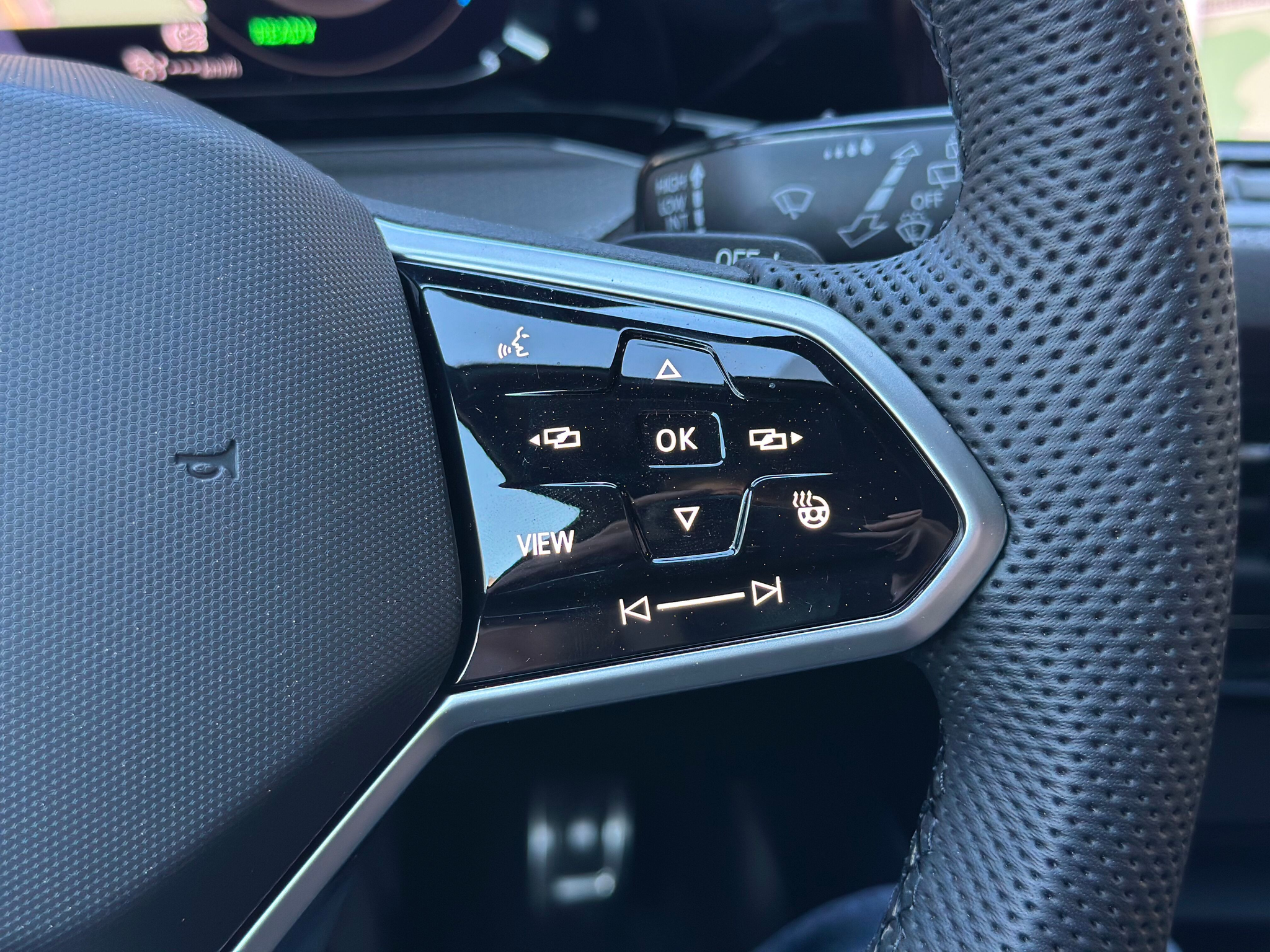 listing desktop thumbnail image 13