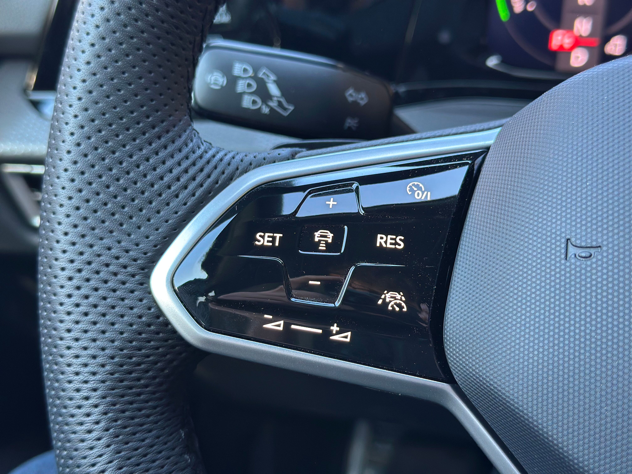 listing desktop thumbnail image 12