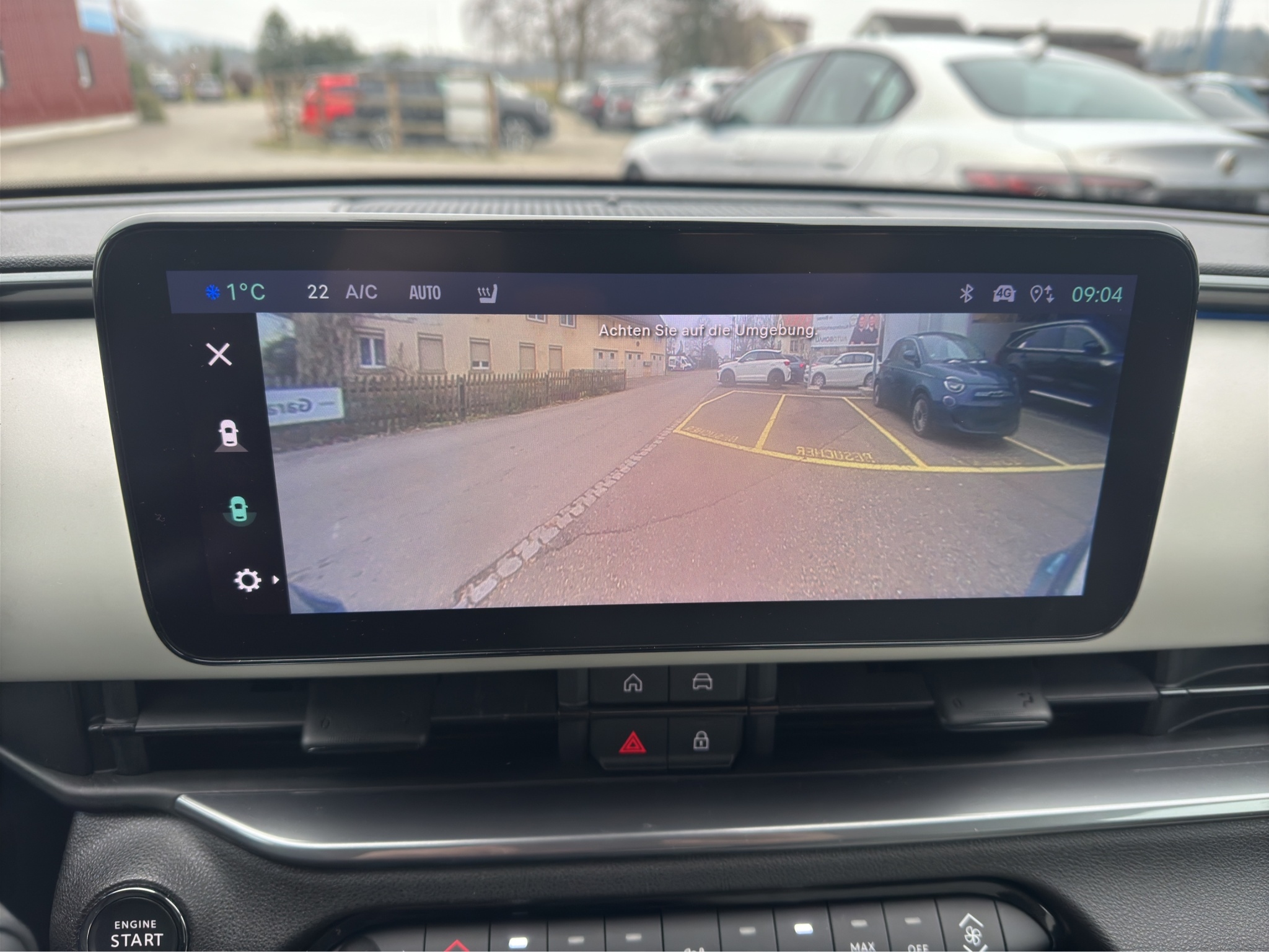 listing desktop thumbnail image 24