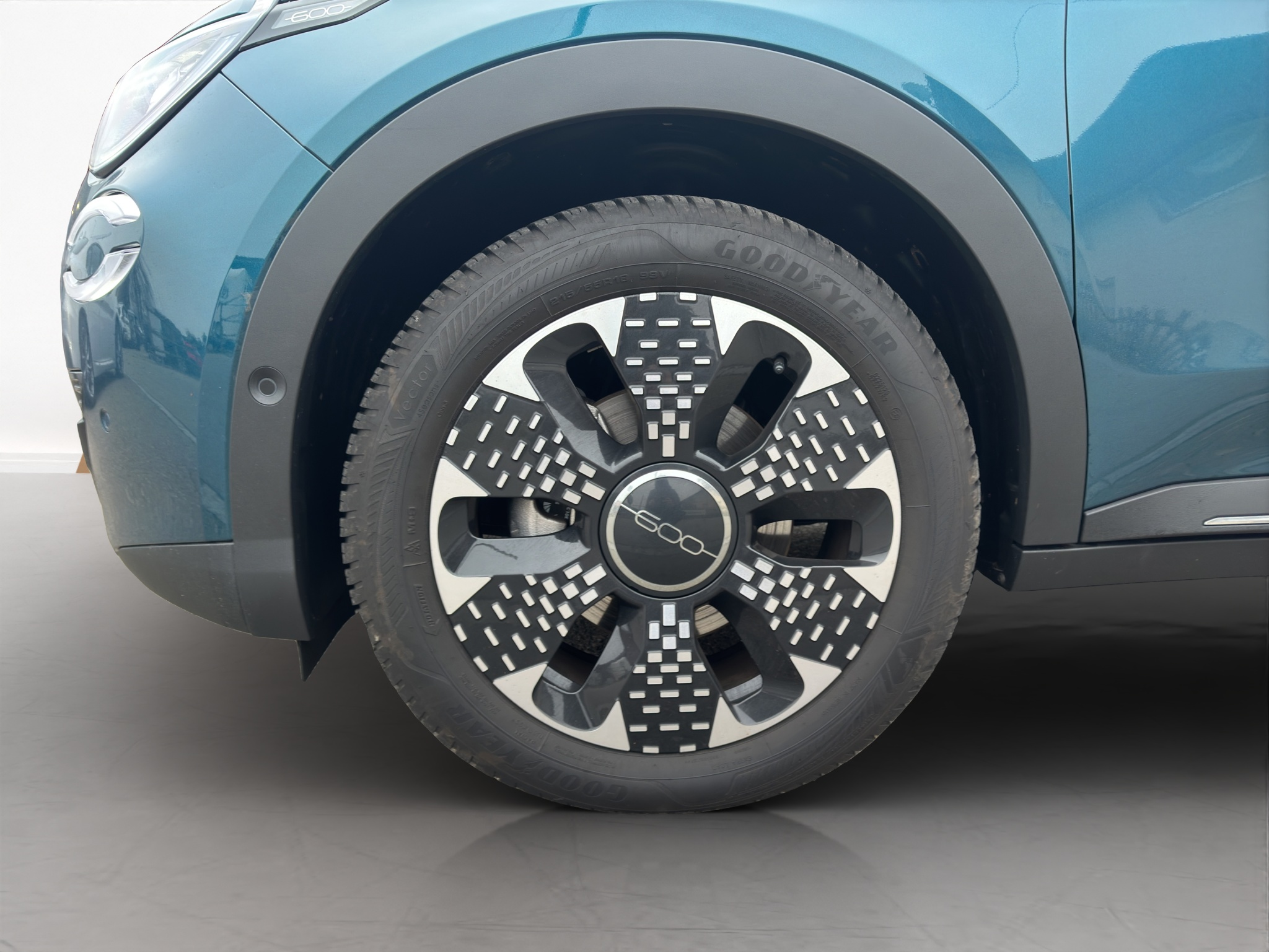 listing desktop thumbnail image 18