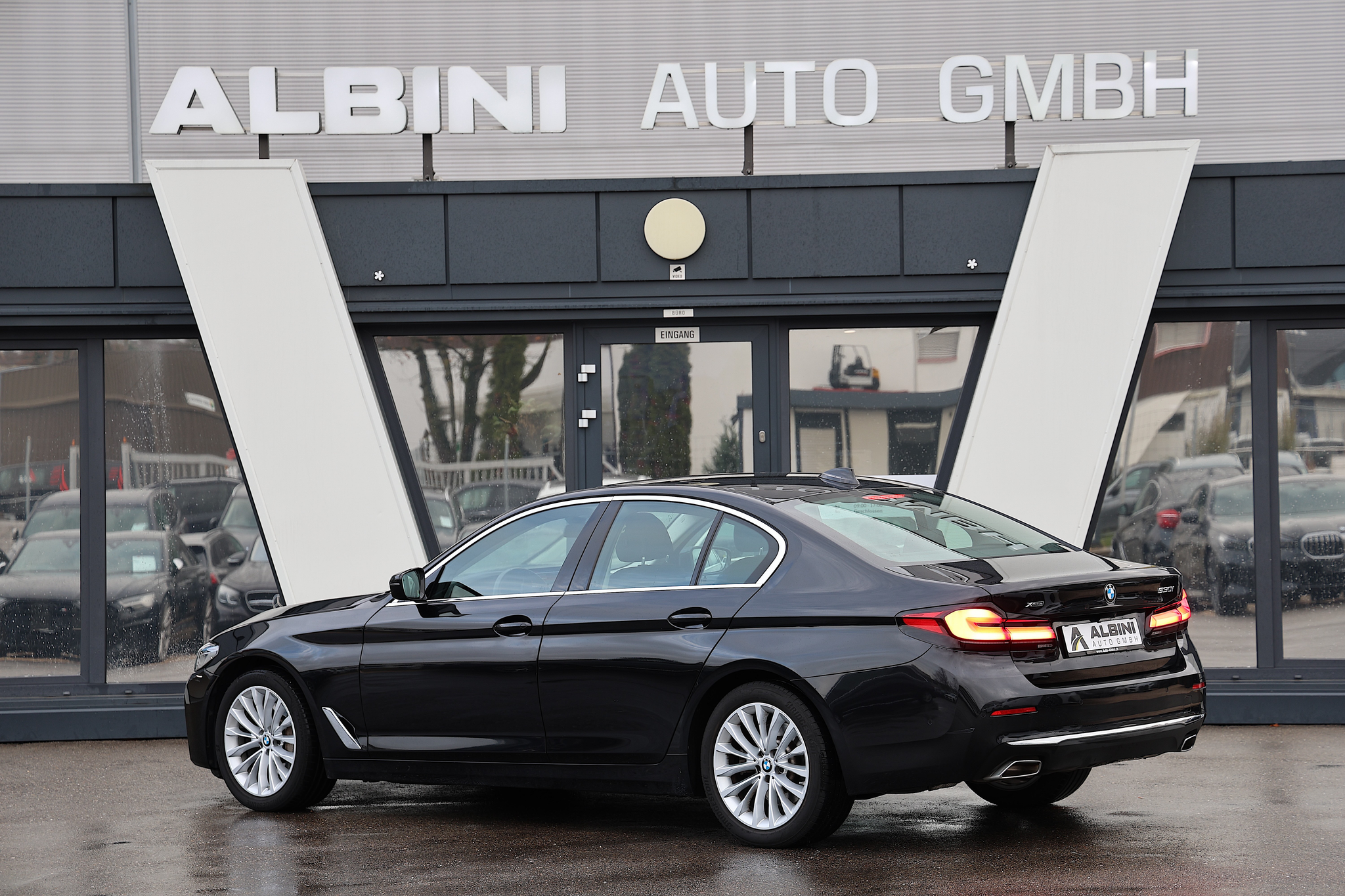 listing desktop thumbnail image 4