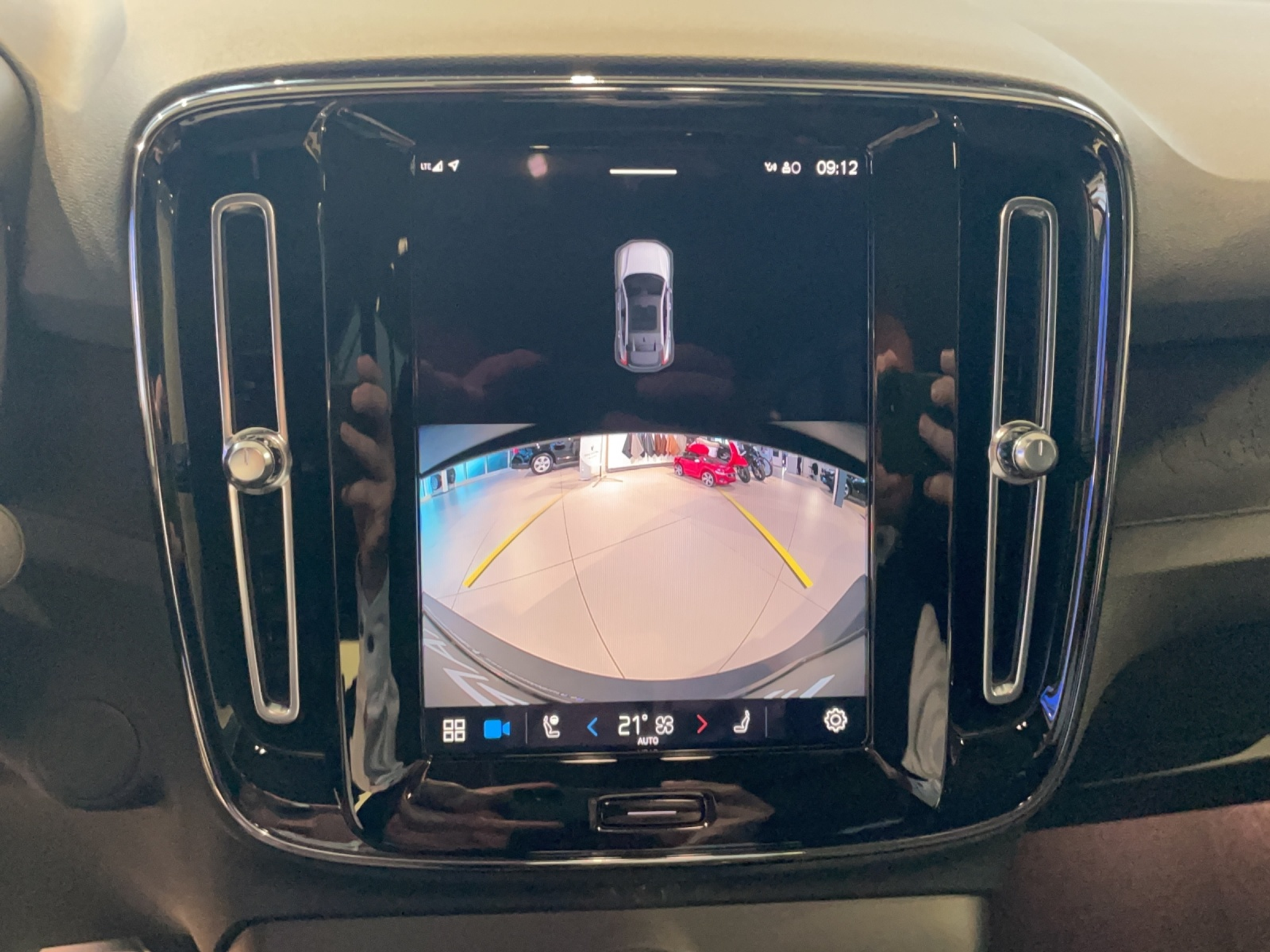 listing desktop thumbnail image 14