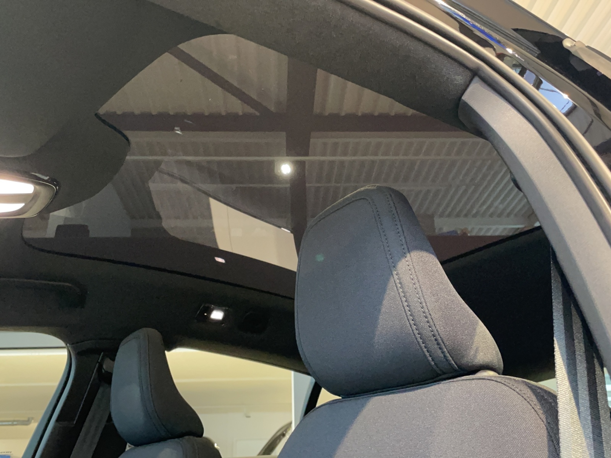 listing desktop thumbnail image 17